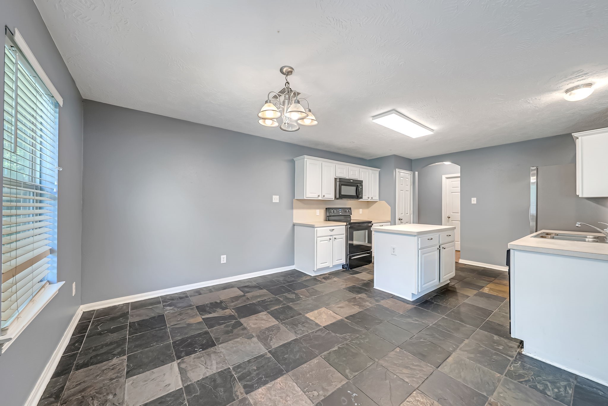 16393 Ryan Guinn Way Property Photo 11