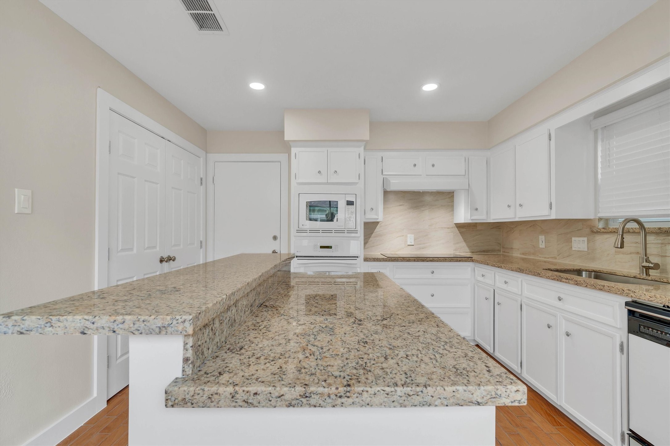2163 Paso Rello Drive Property Photo 14