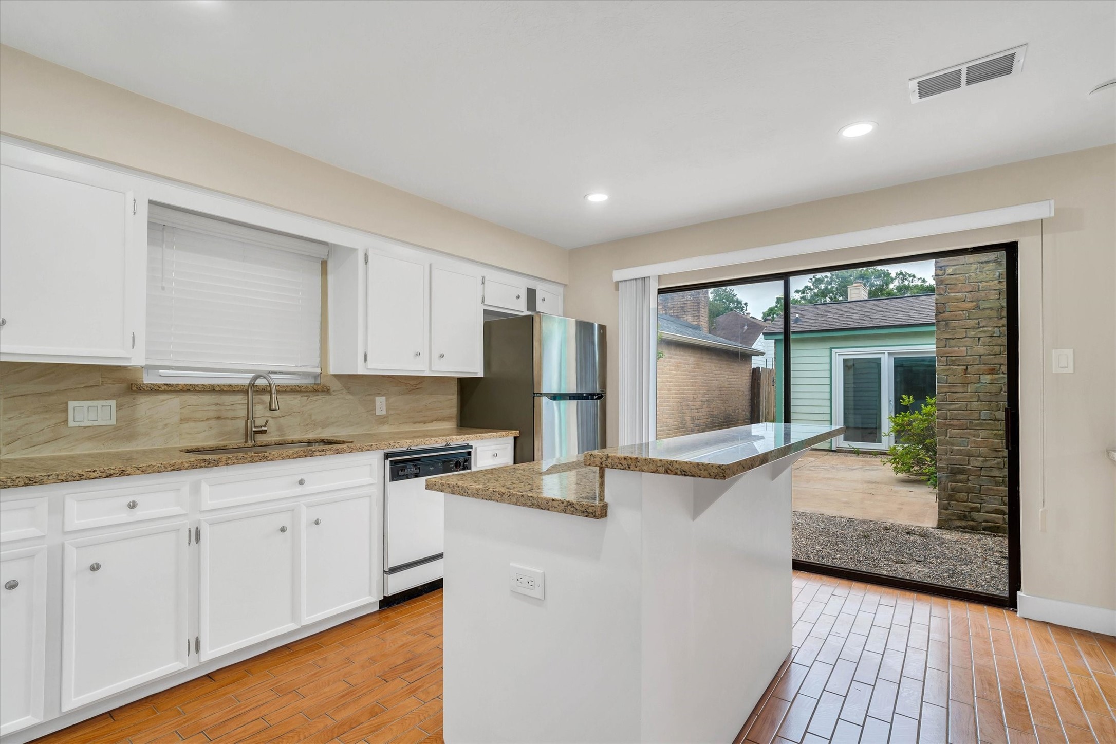 2163 Paso Rello Drive Property Photo 15