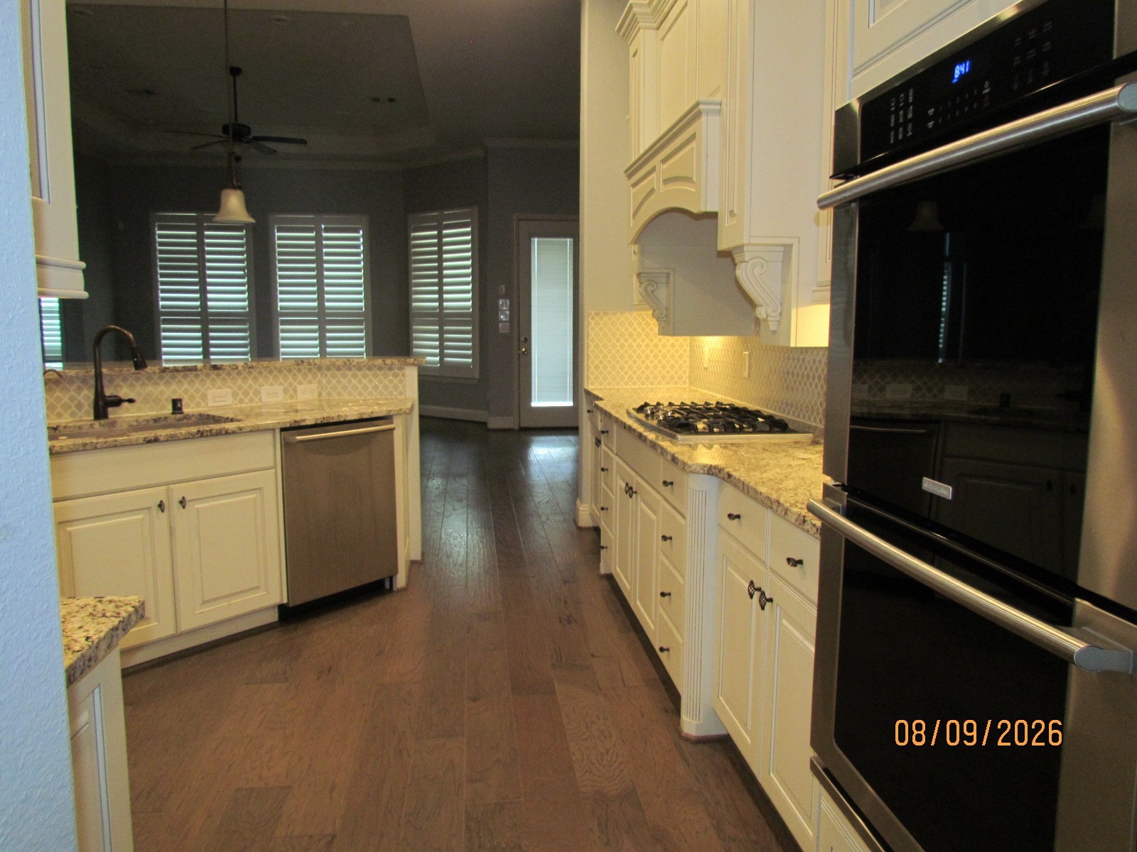 15406 Thompson Ridge Drive Property Photo 4
