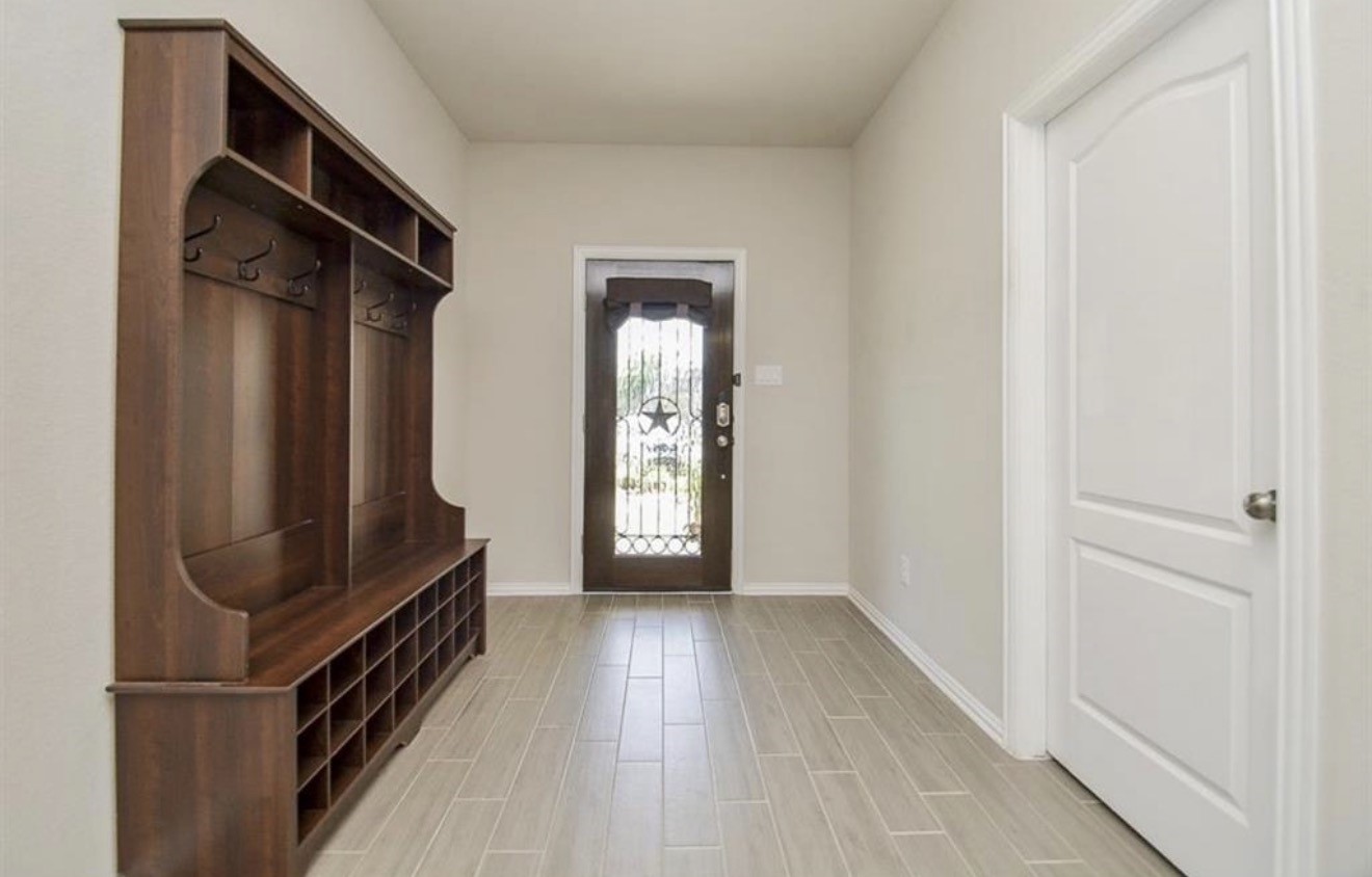 7414 Arabian Moon Trail Property Photo 2