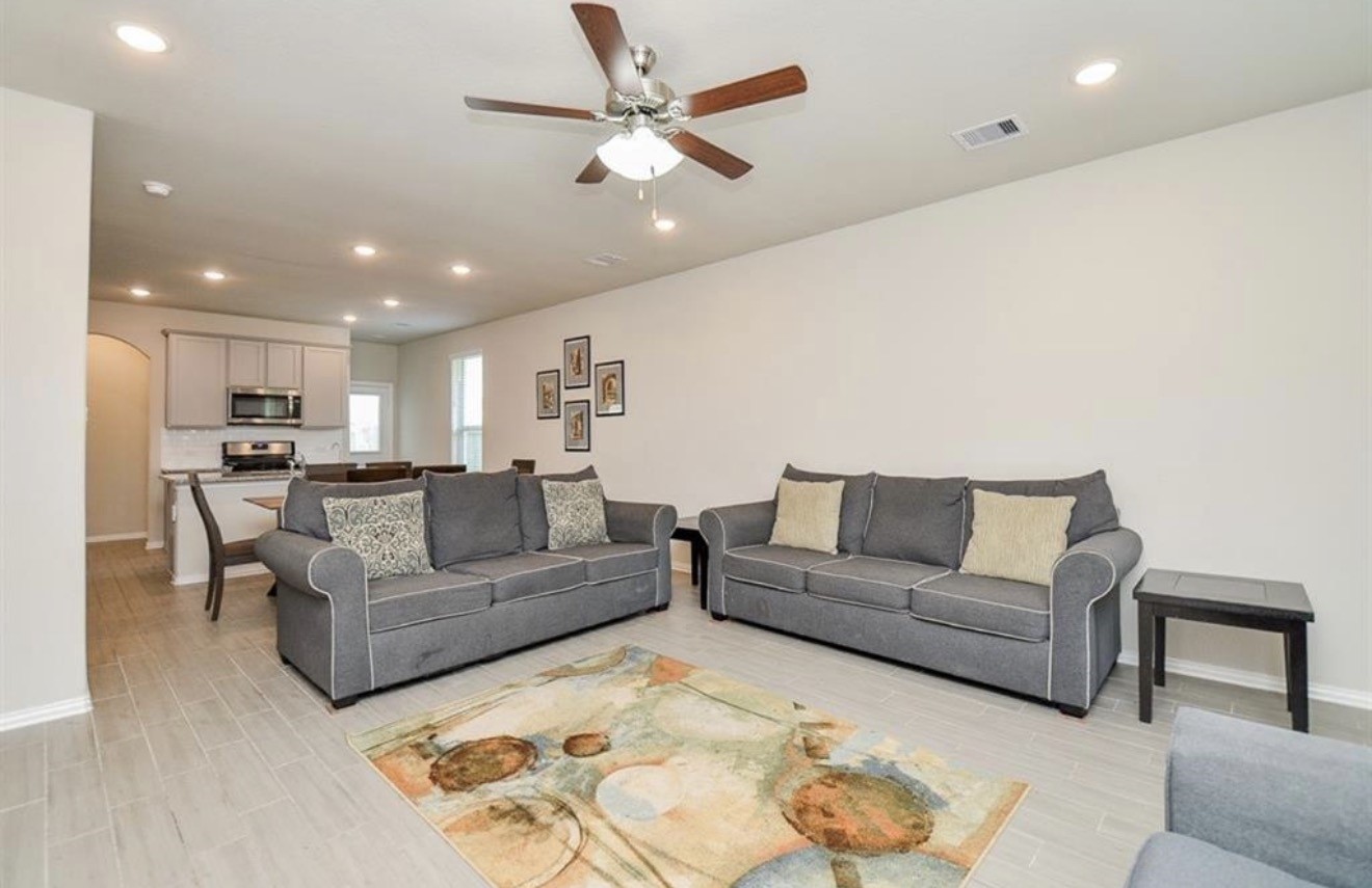 7414 Arabian Moon Trail Property Photo 4