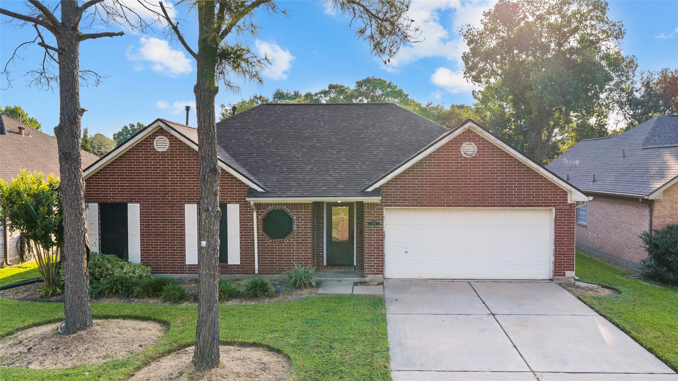 1118 Glenmeadows Drive Property Photo 1