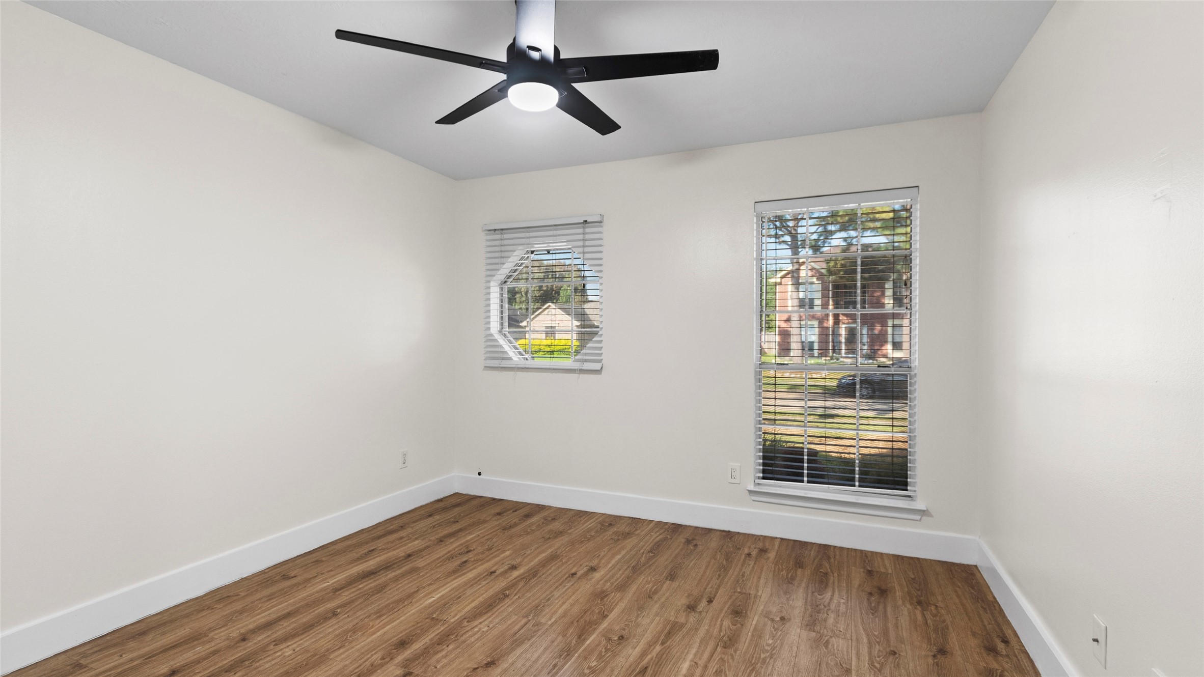 1118 Glenmeadows Drive Property Photo 25