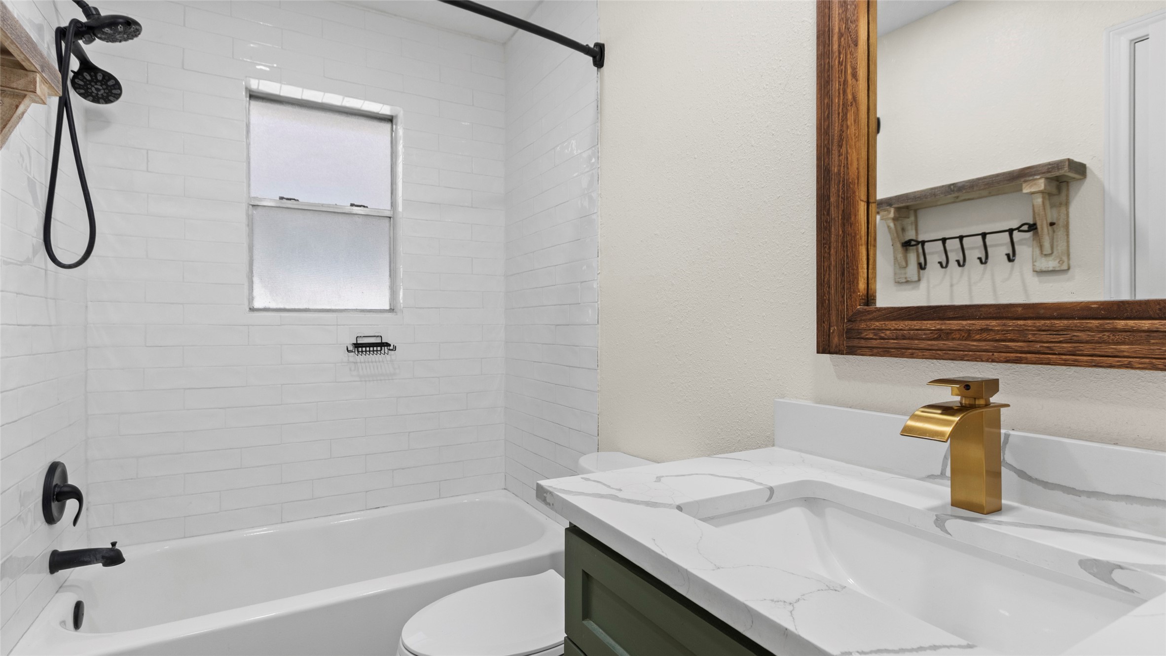 1118 Glenmeadows Drive Property Photo 28