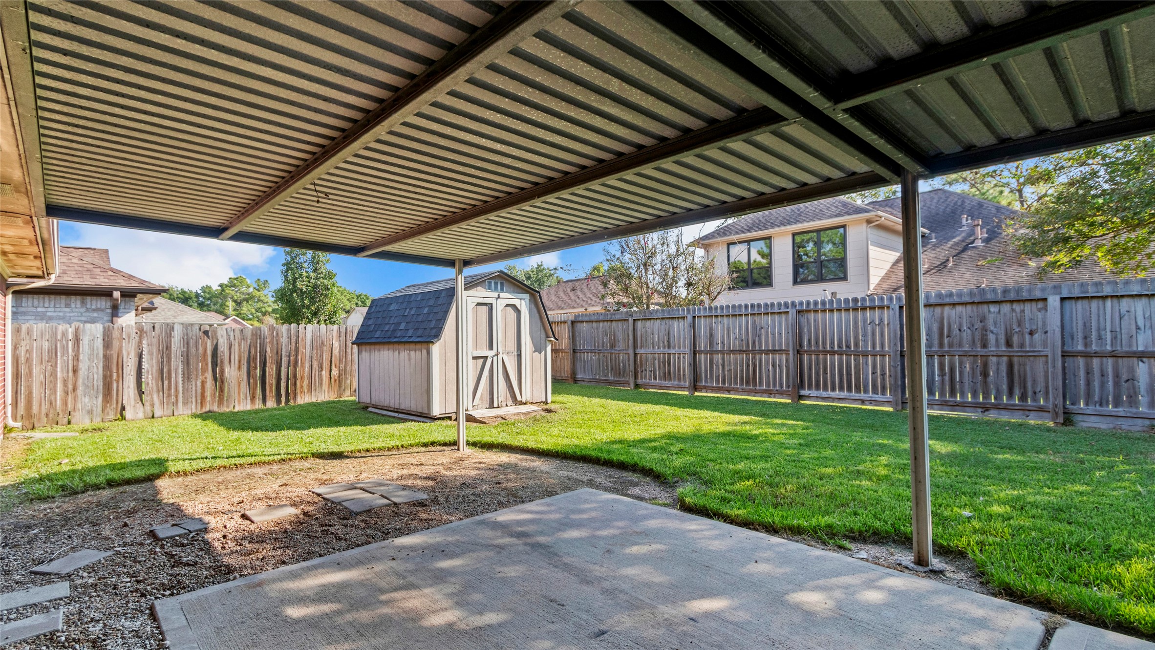 1118 Glenmeadows Drive Property Photo 32