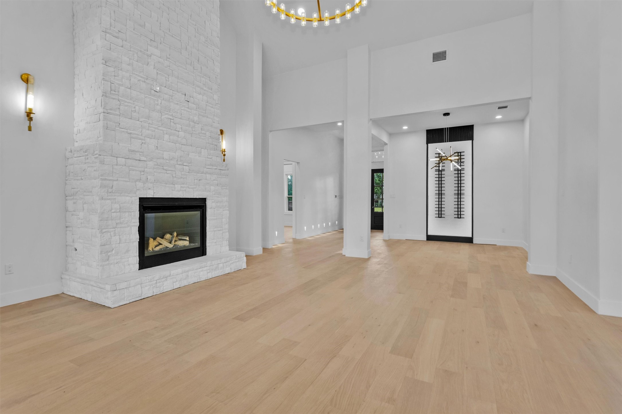1806 De Milo Drive Property Photo 9