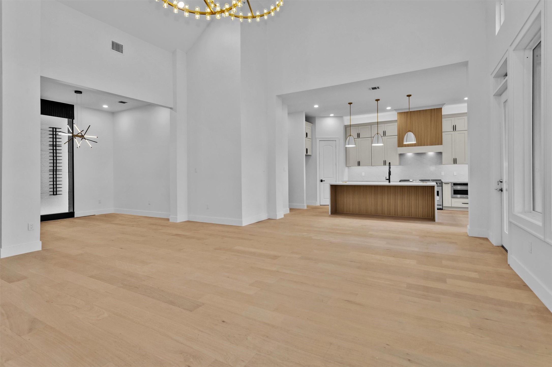 1806 De Milo Drive Property Photo 11