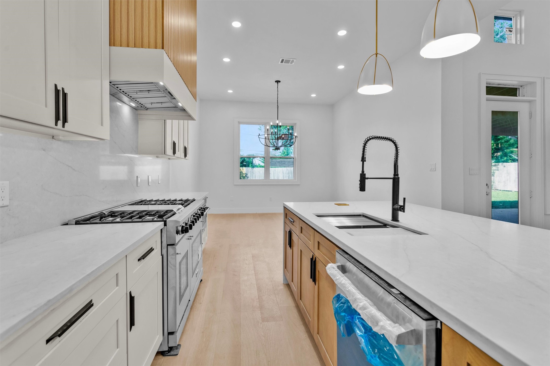 1806 De Milo Drive Property Photo 15