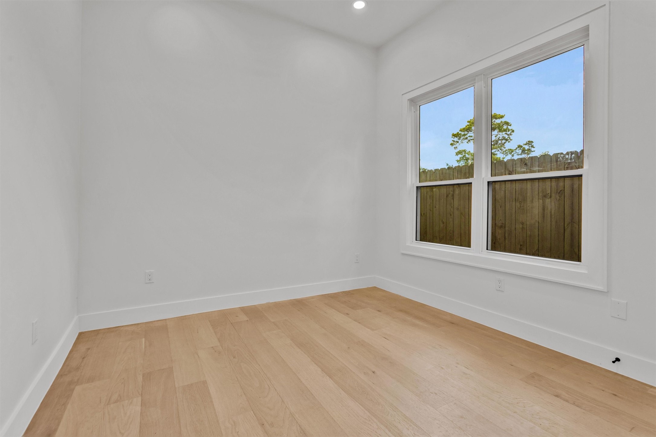 1806 De Milo Drive Property Photo 34