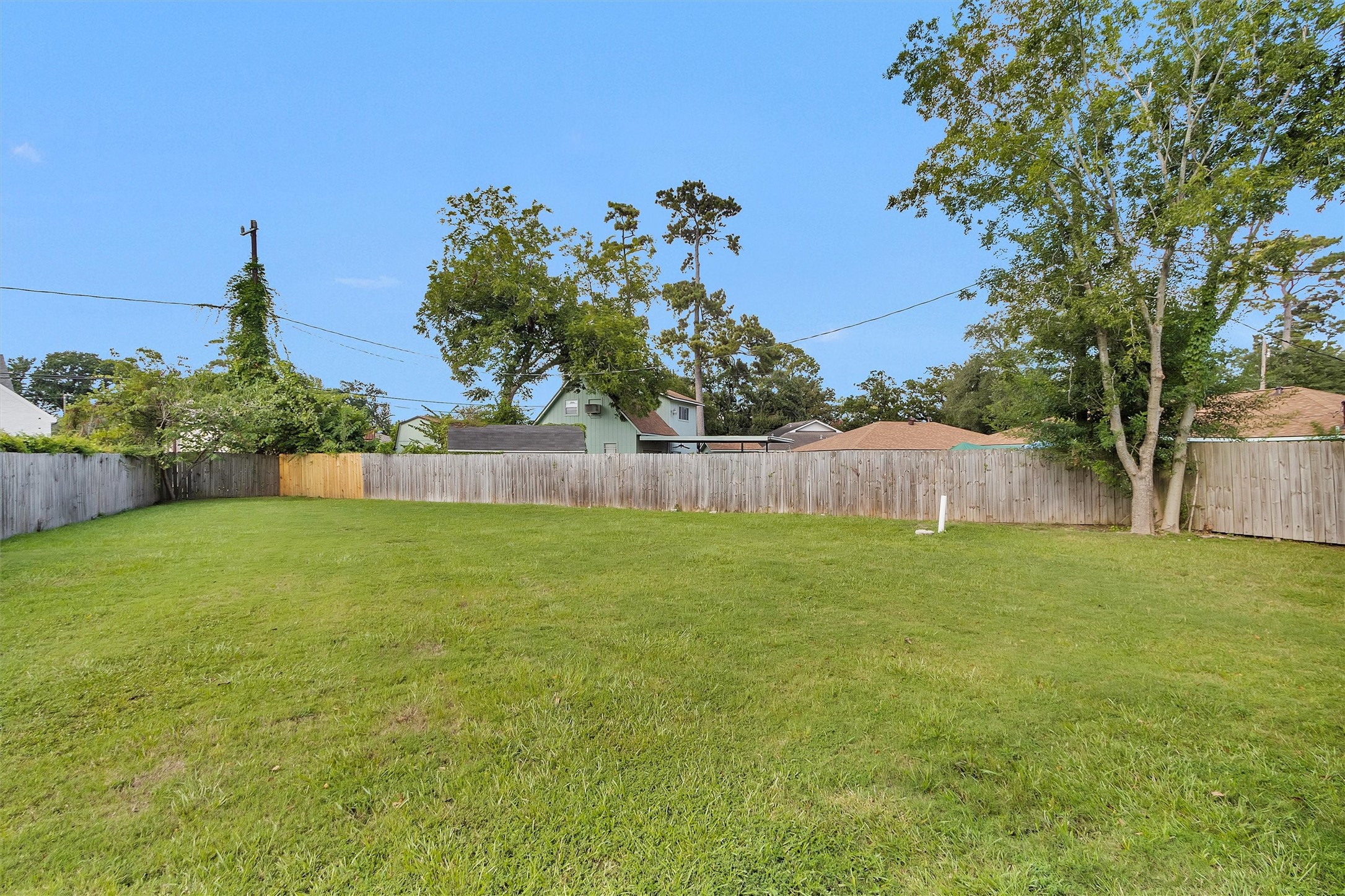 1806 De Milo Drive Property Photo 45