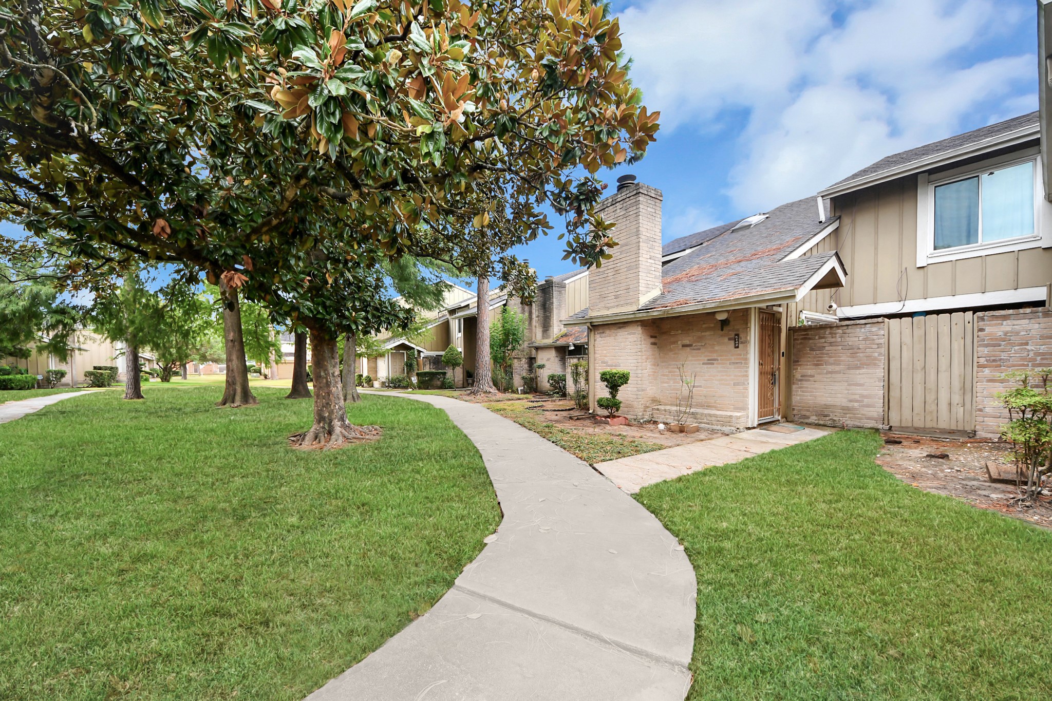 6142 W Airport Boulevard 15 Property Photo 1