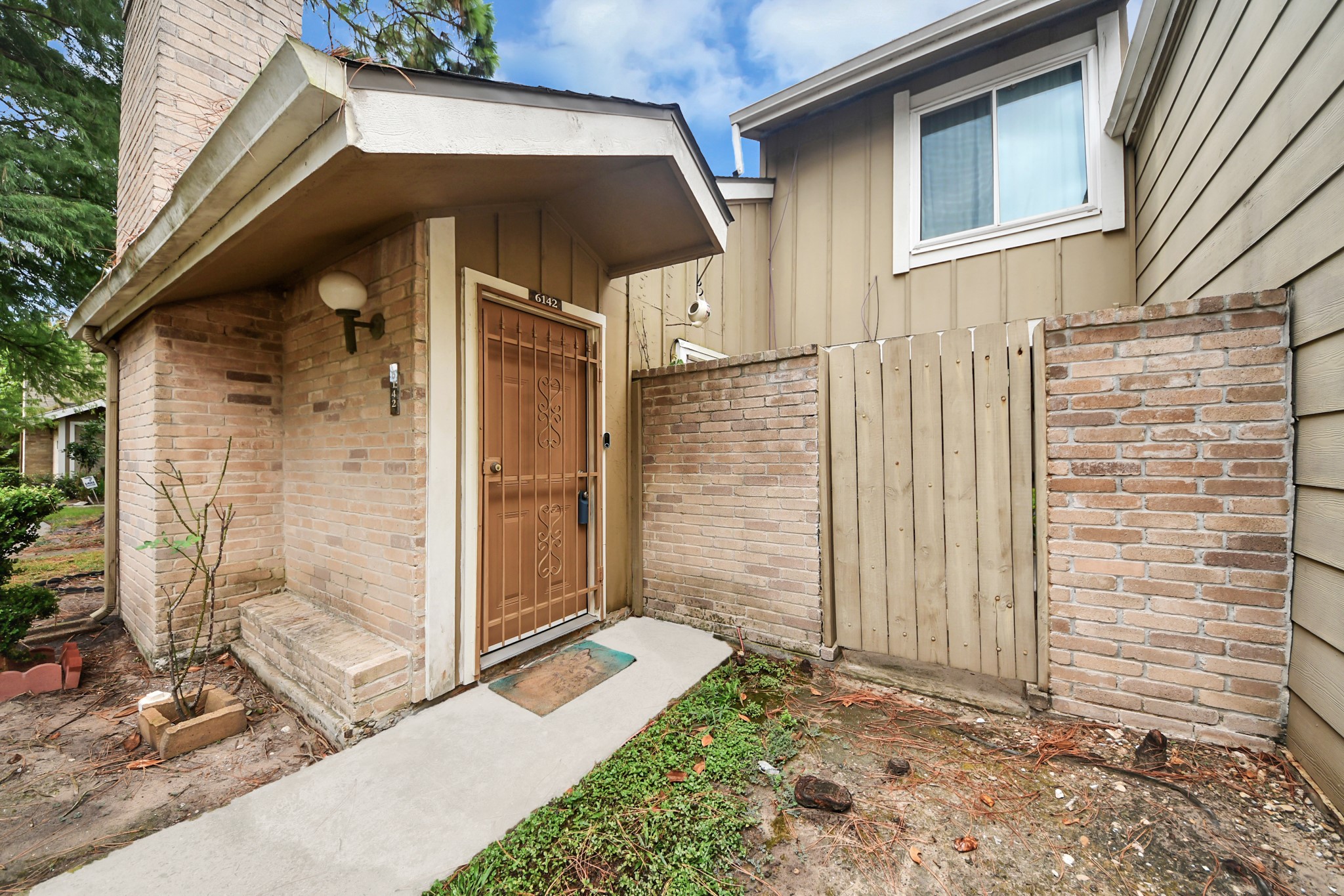 6142 W Airport Boulevard 15 Property Photo 3