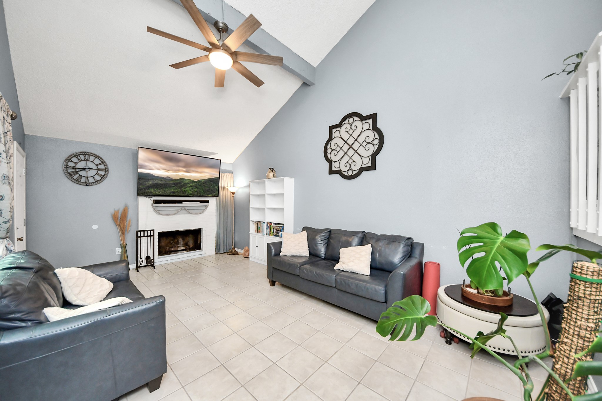 6142 W Airport Boulevard 15 Property Photo 6