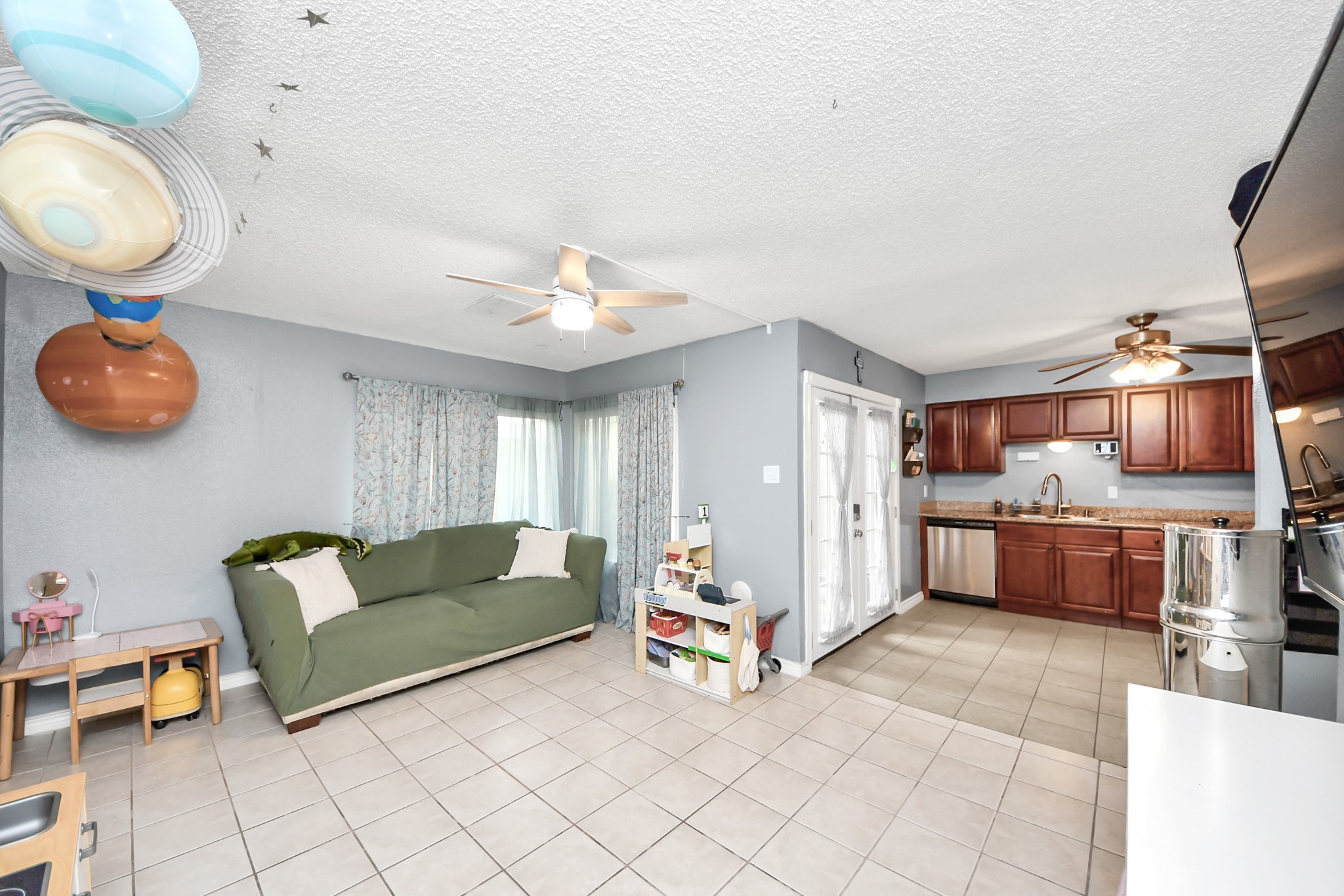 6142 W Airport Boulevard 15 Property Photo 13