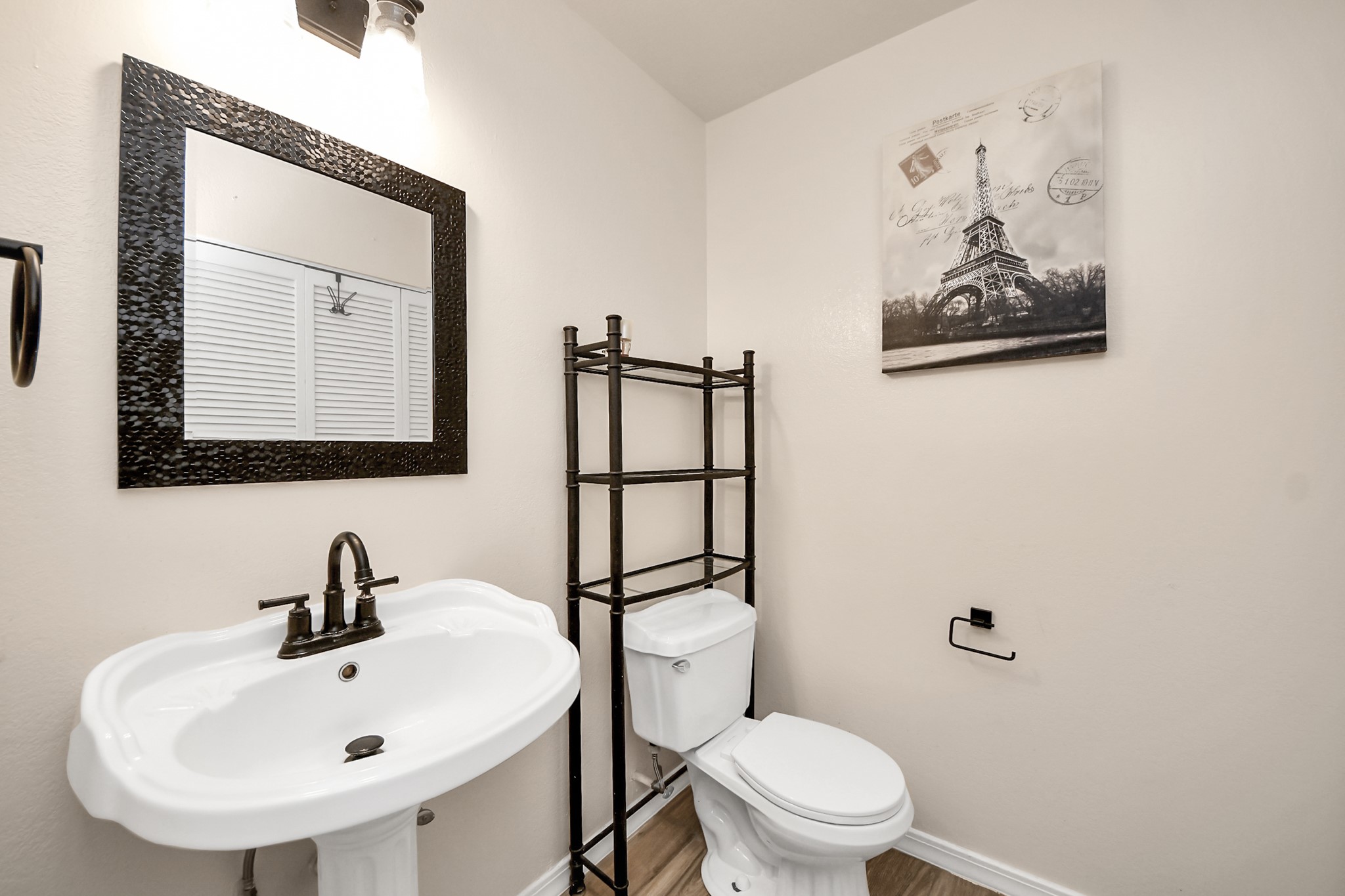 6142 W Airport Boulevard 15 Property Photo 15