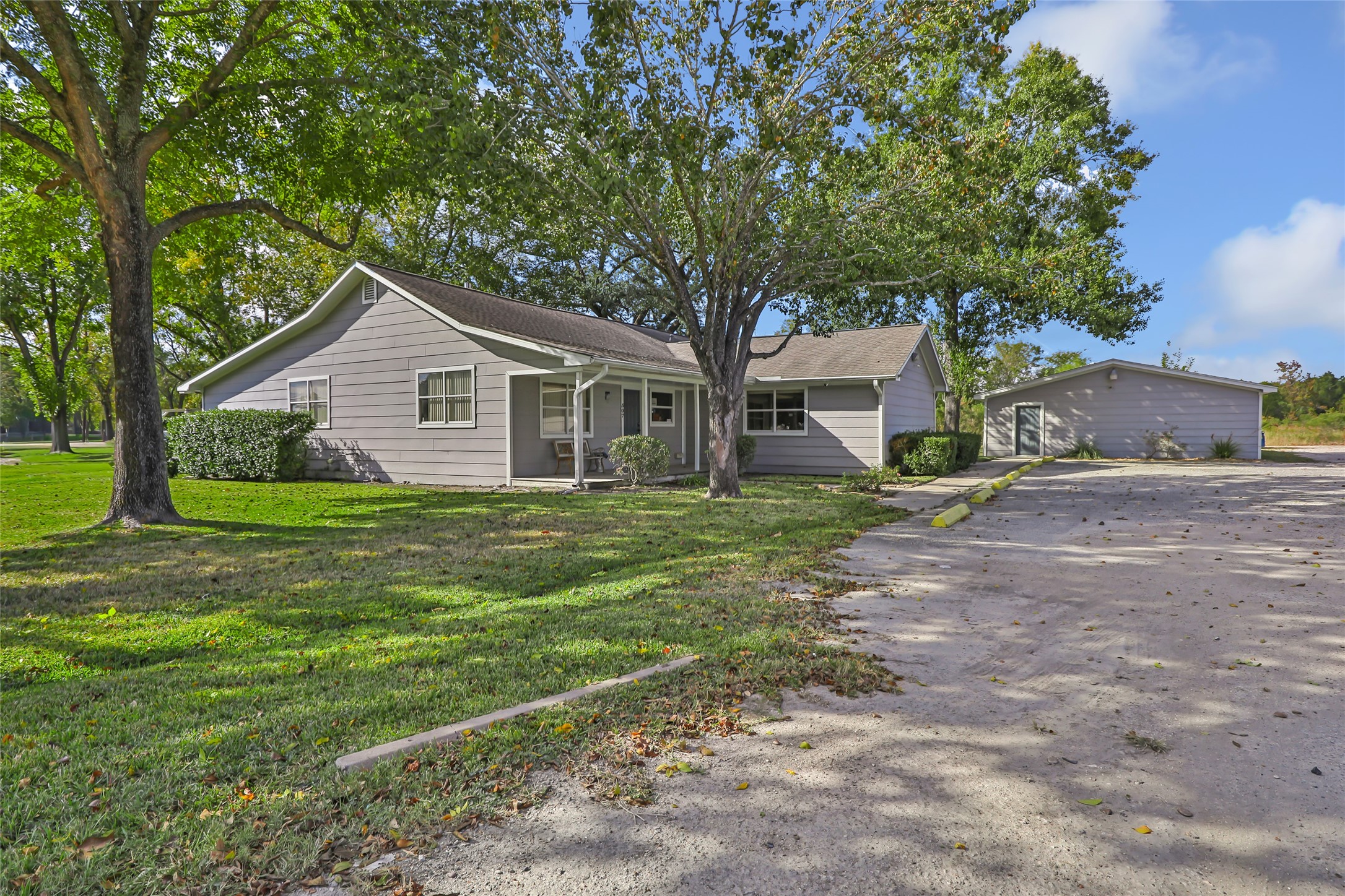 507 Atascocita Road Property Photo 1