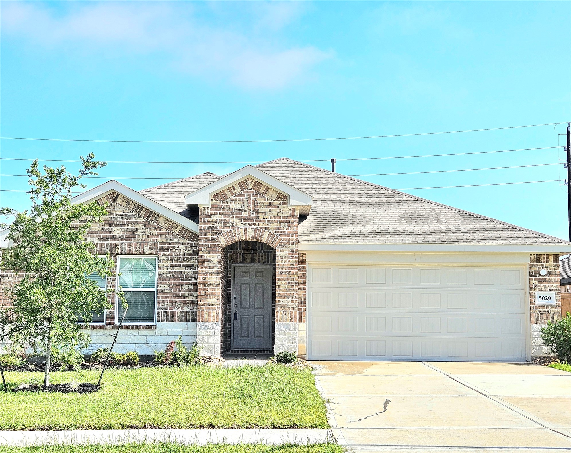 5029 Almond Terrace Drive Property Photo 1