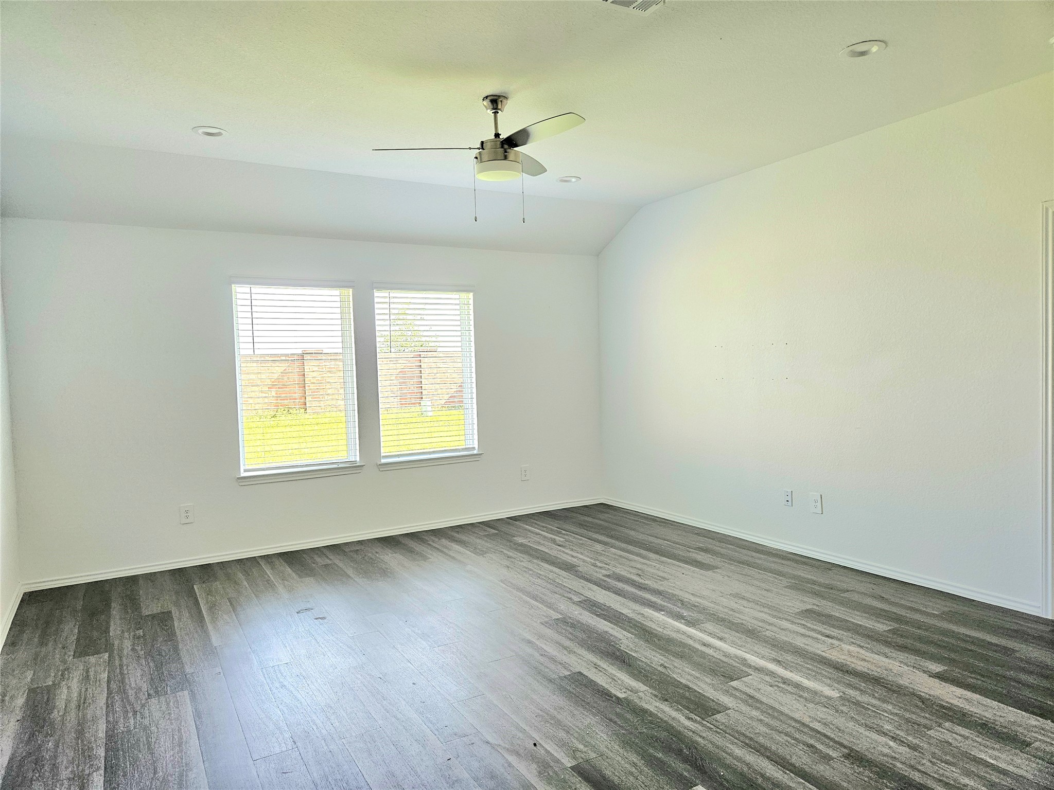 5029 Almond Terrace Drive Property Photo 9