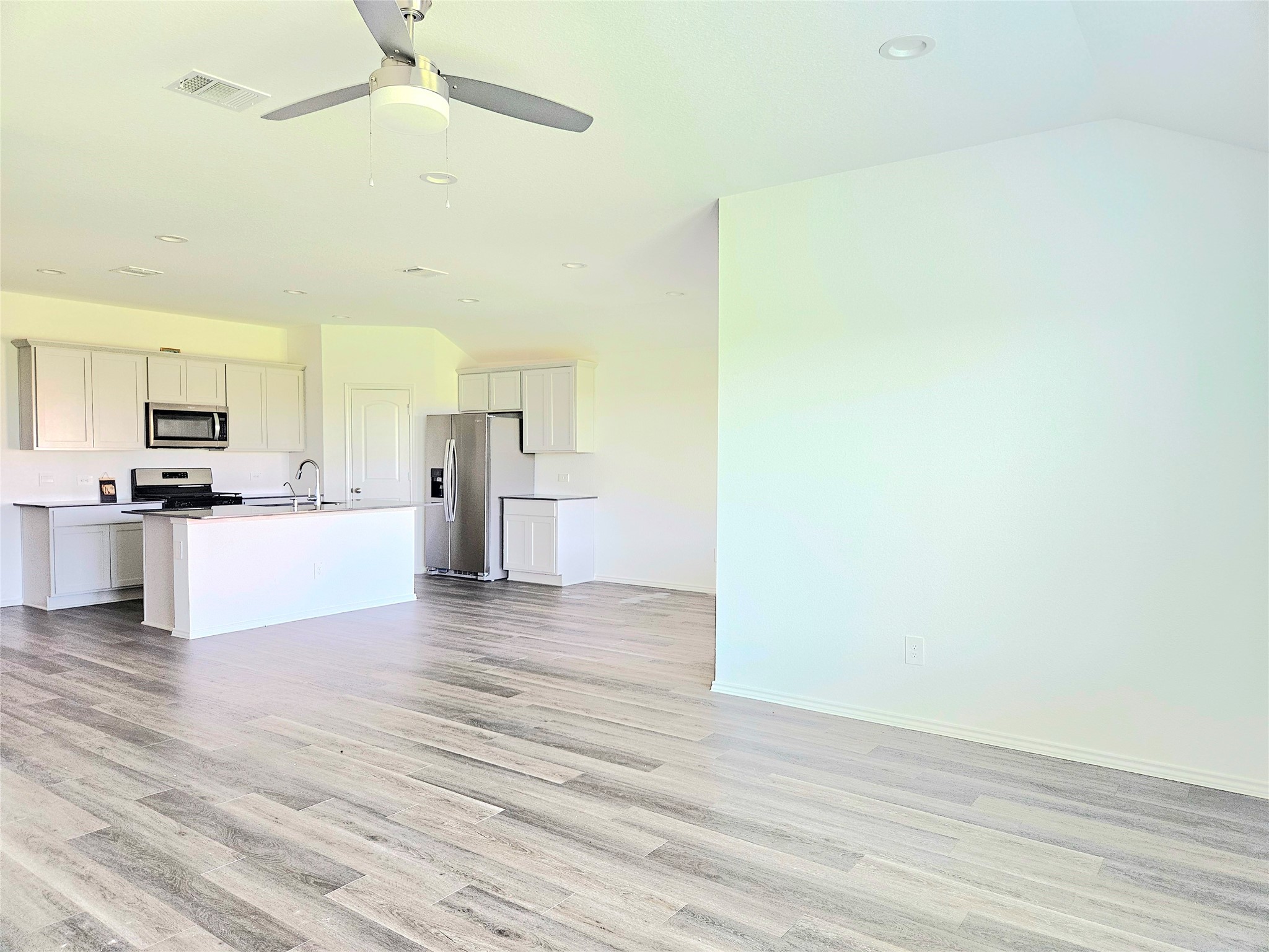 5029 Almond Terrace Drive Property Photo 15