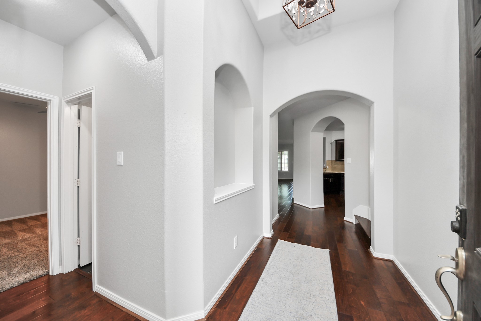 1111 Wheatfield Court Property Photo 2