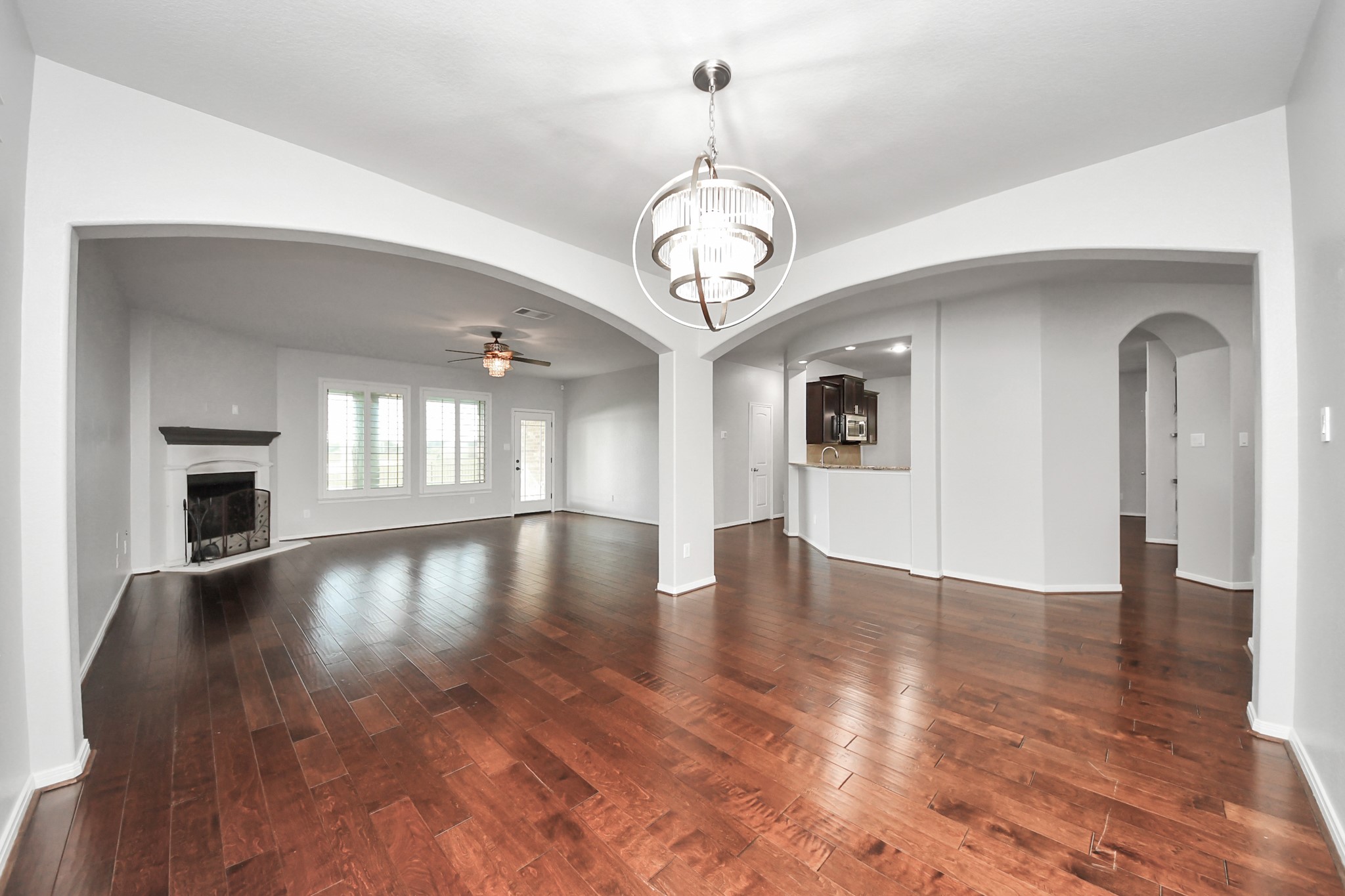 1111 Wheatfield Court Property Photo 3