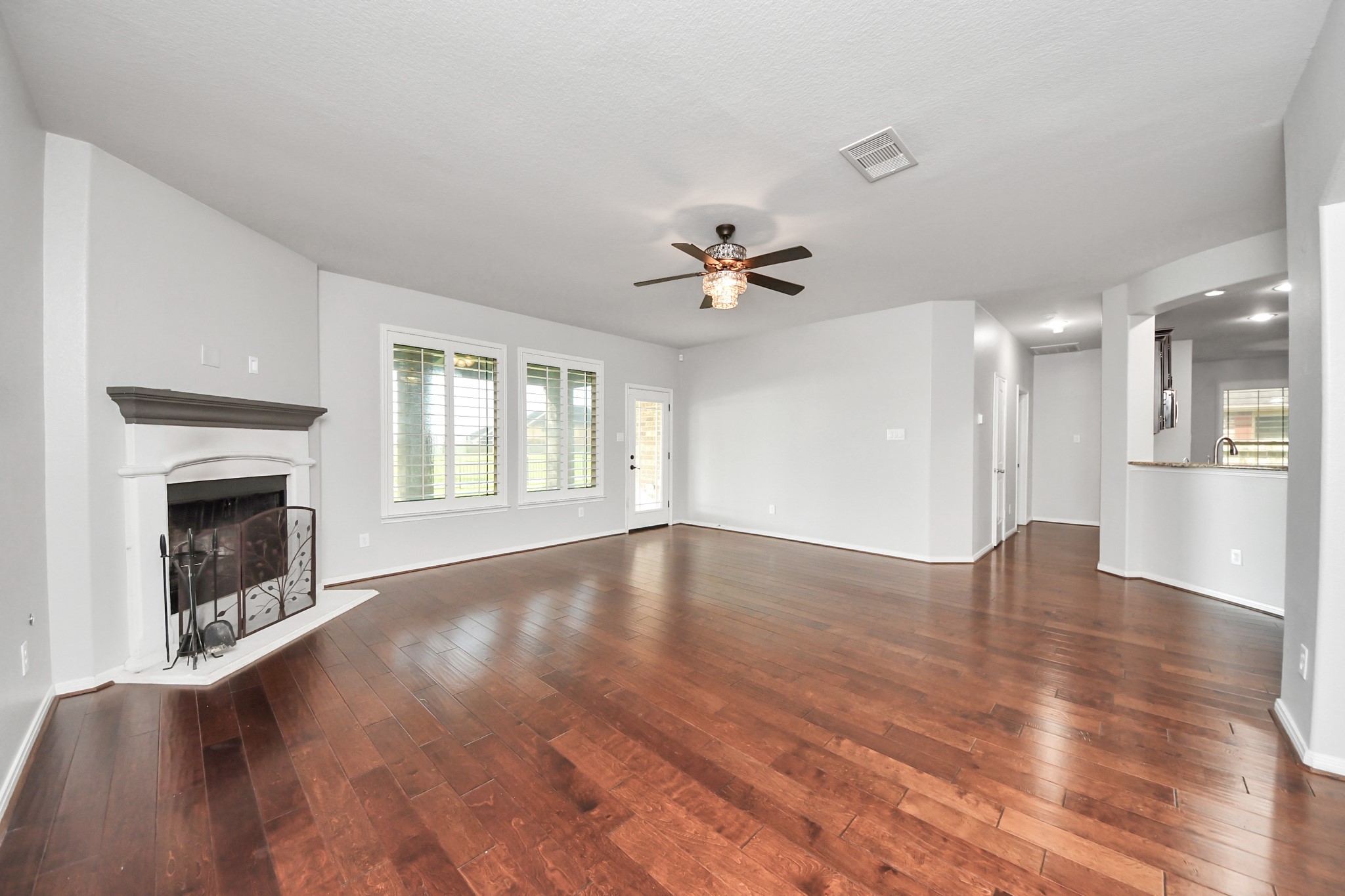 1111 Wheatfield Court Property Photo 7