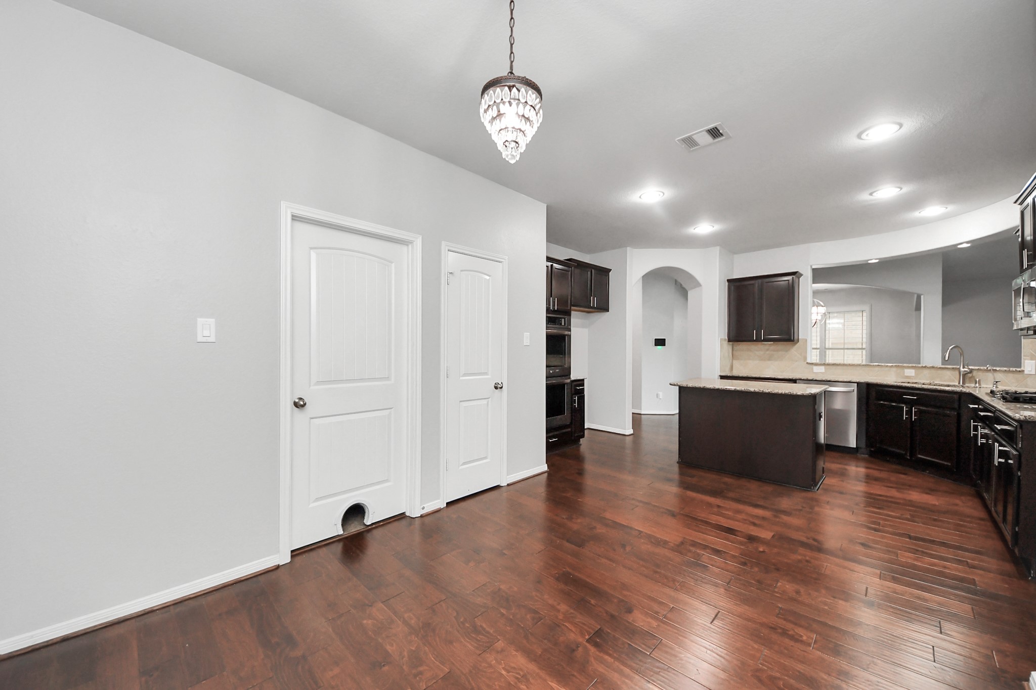 1111 Wheatfield Court Property Photo 9