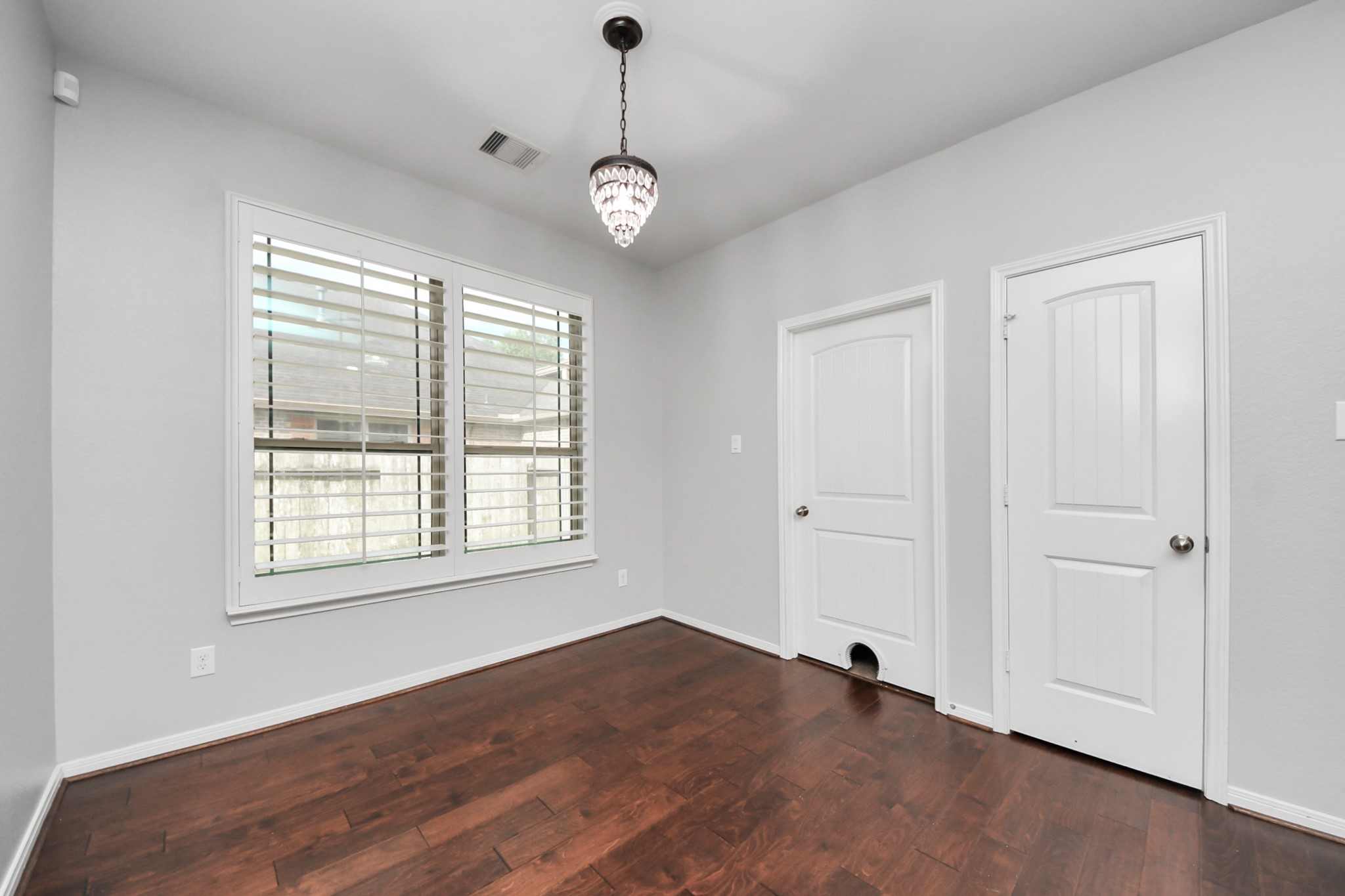 1111 Wheatfield Court Property Photo 10