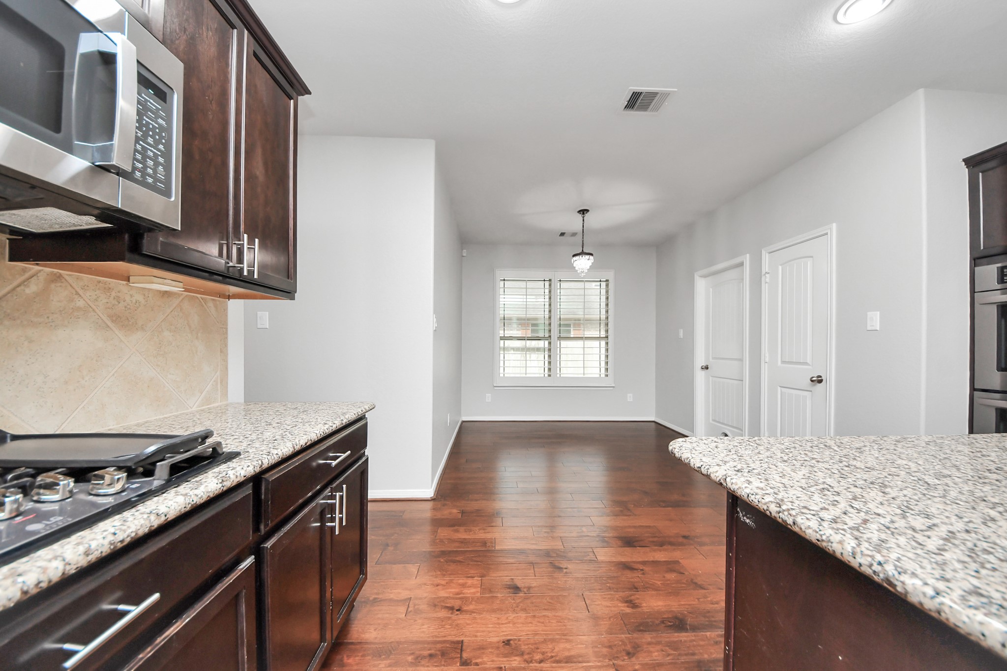 1111 Wheatfield Court Property Photo 11