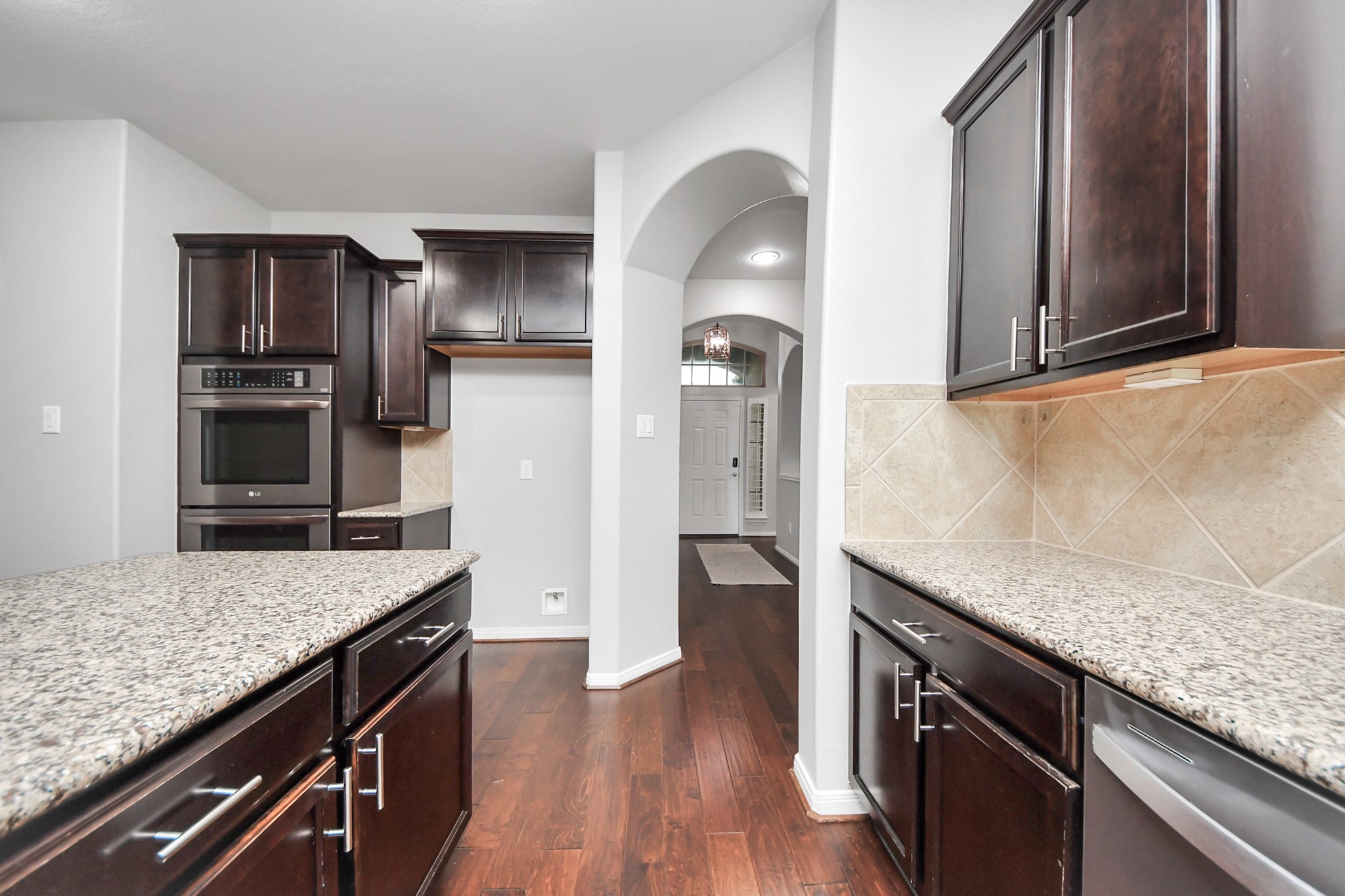 1111 Wheatfield Court Property Photo 14