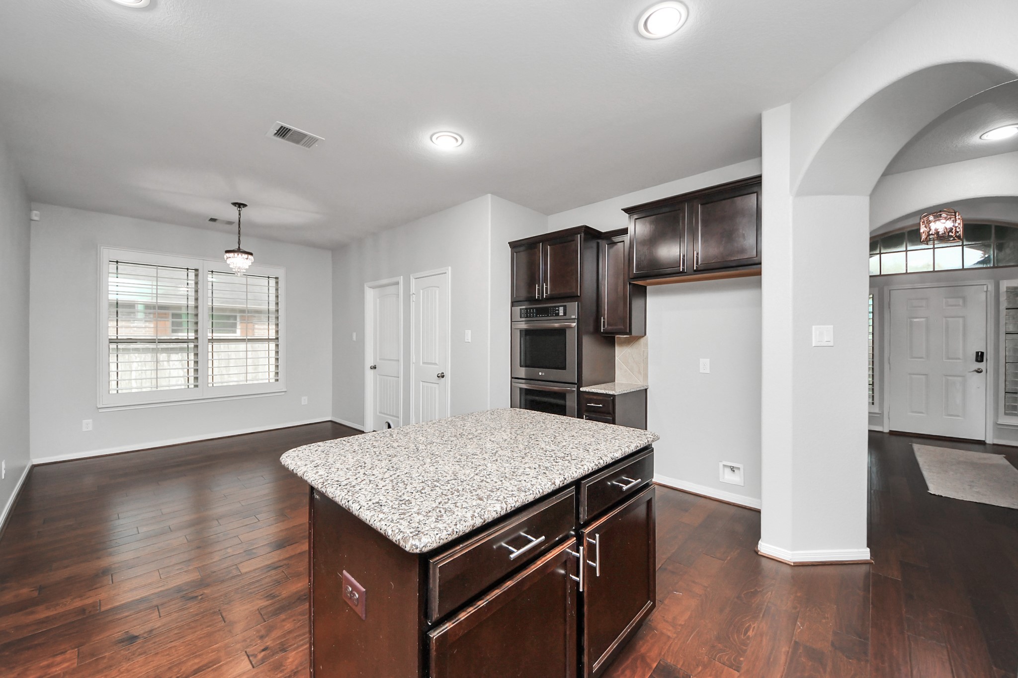 1111 Wheatfield Court Property Photo 17