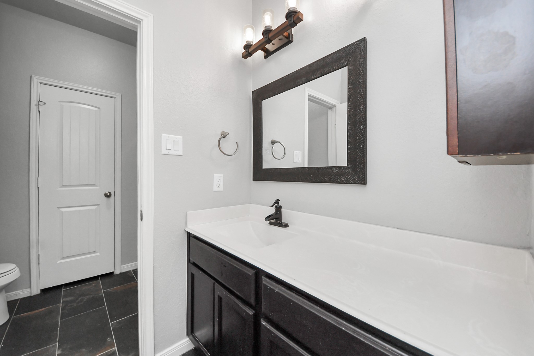 1111 Wheatfield Court Property Photo 28