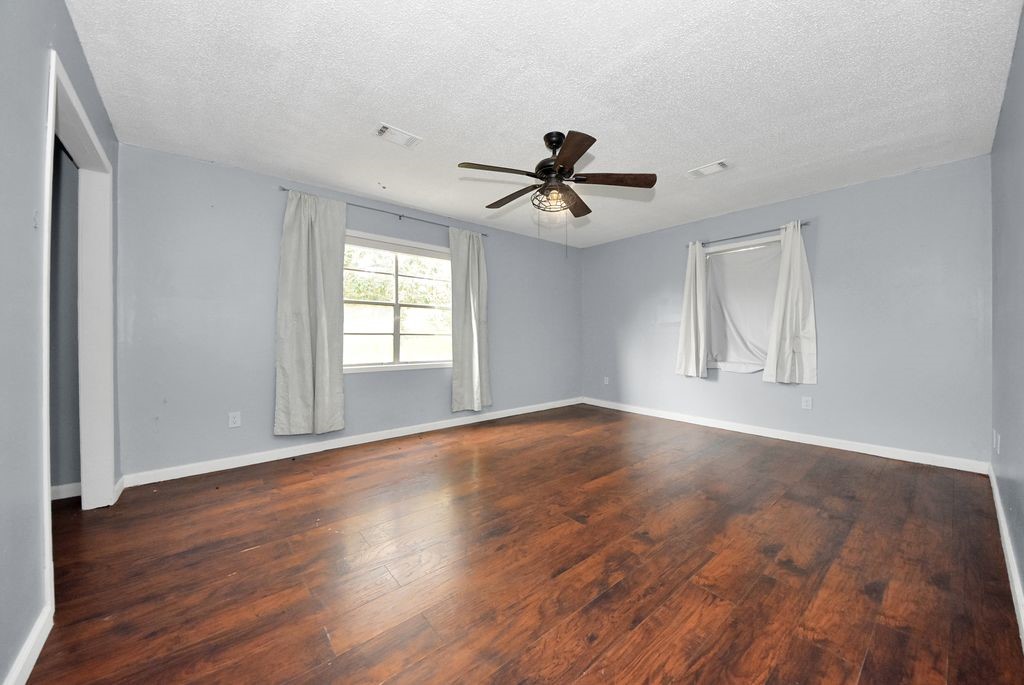 36576 Howell Rd Property Photo 11