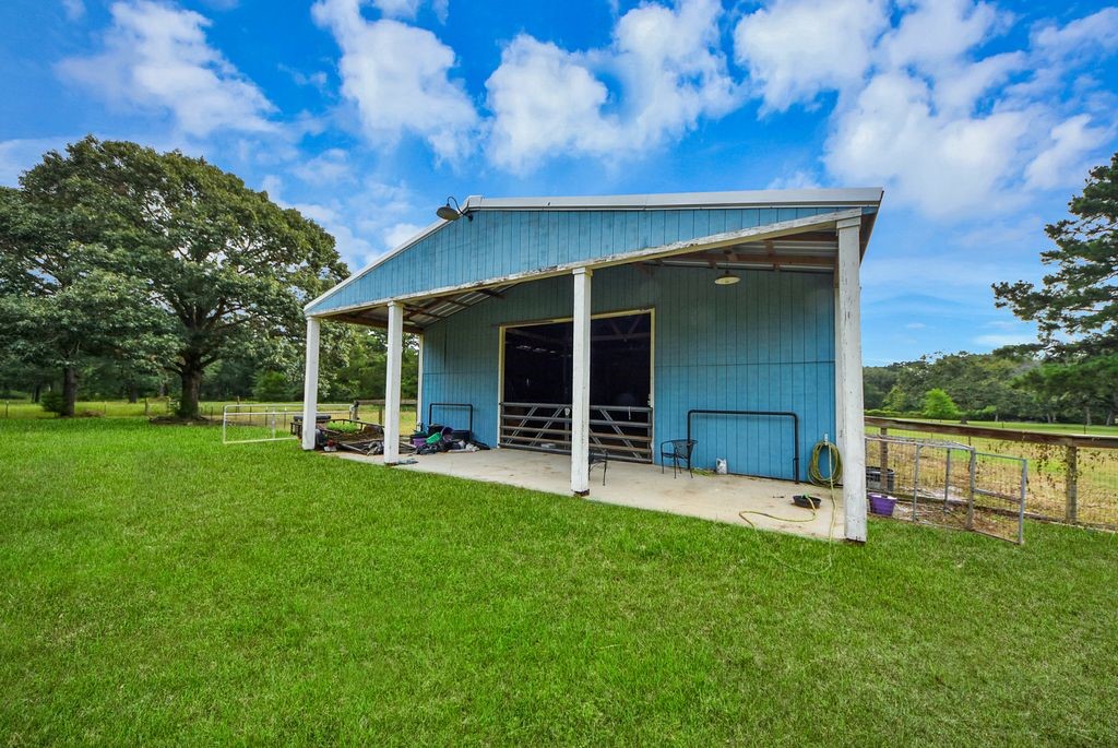 36576 Howell Rd Property Photo 16