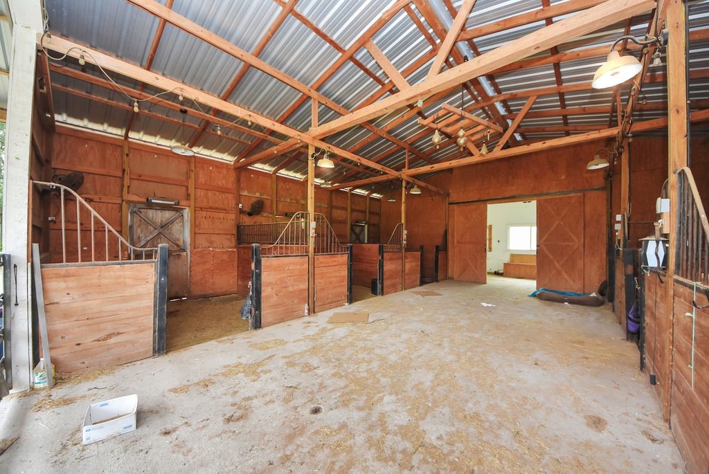 36576 Howell Rd Property Photo 18