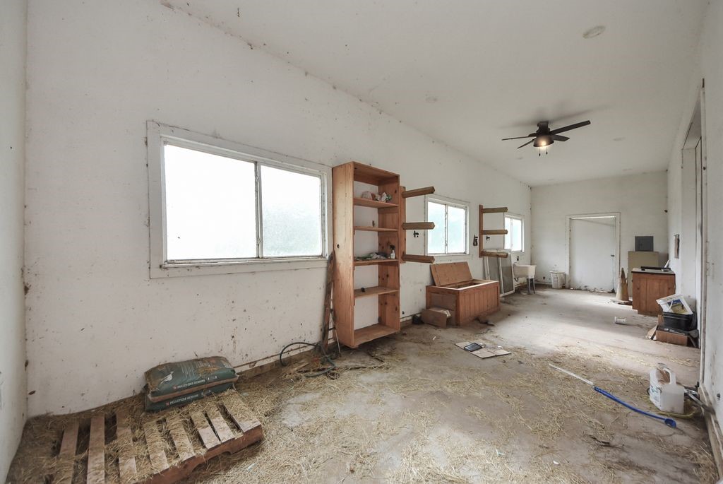 36576 Howell Rd Property Photo 23