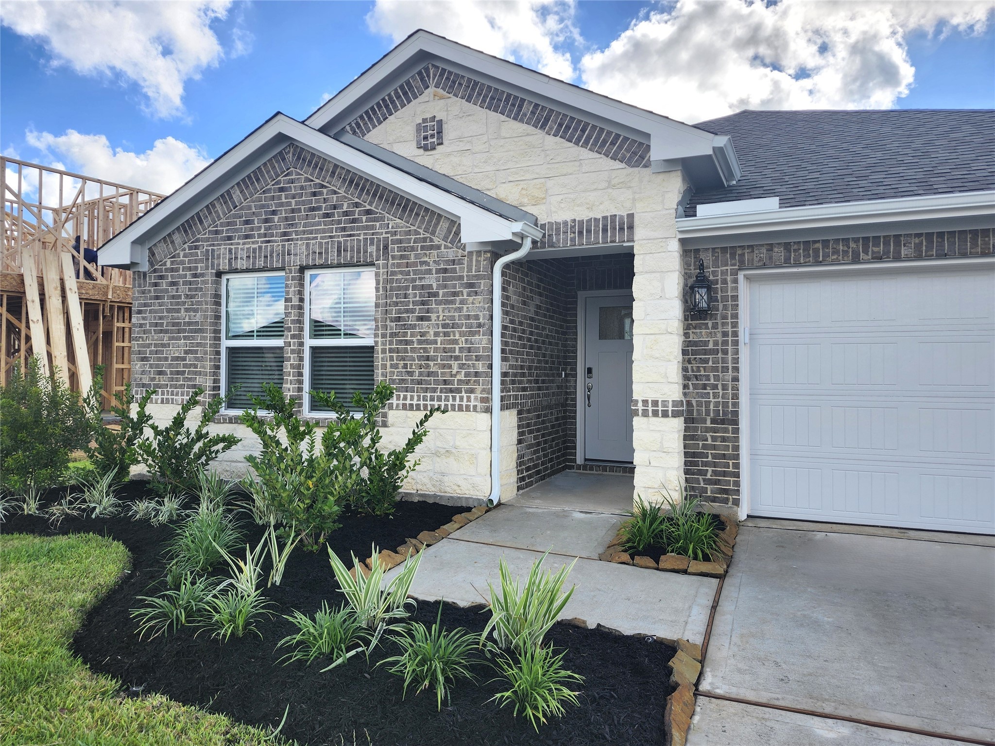 2506 Good Morrow Drive Property Photo 3