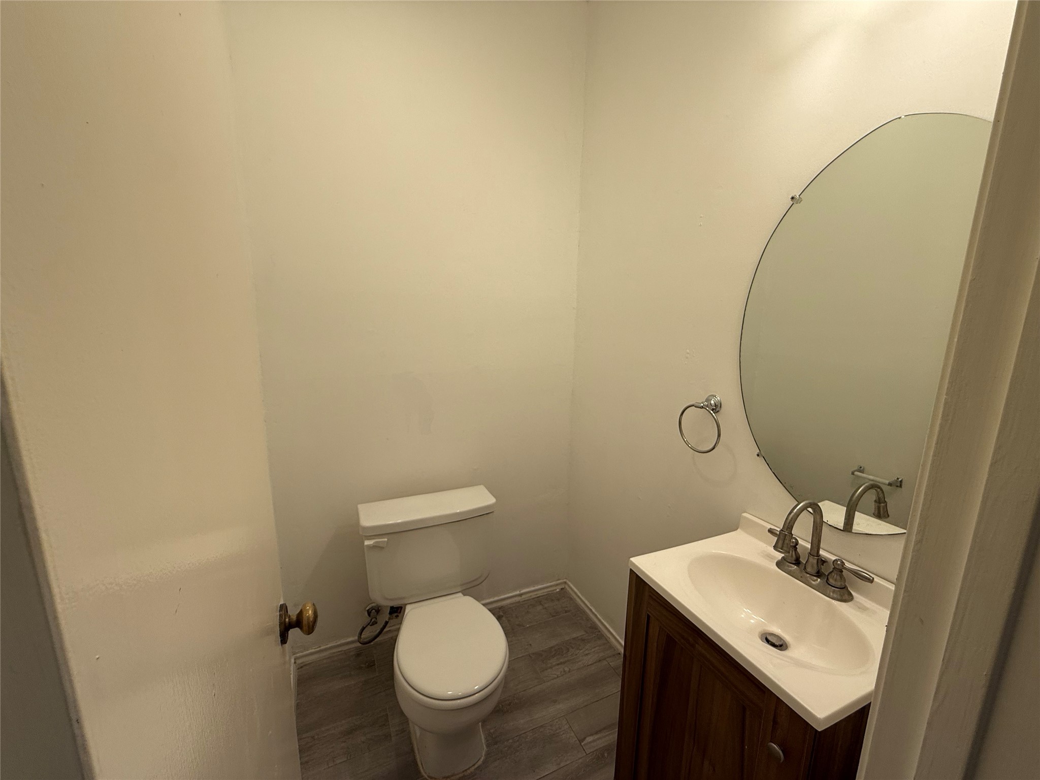 1103 Dulles Avenue 1103 Property Photo 9