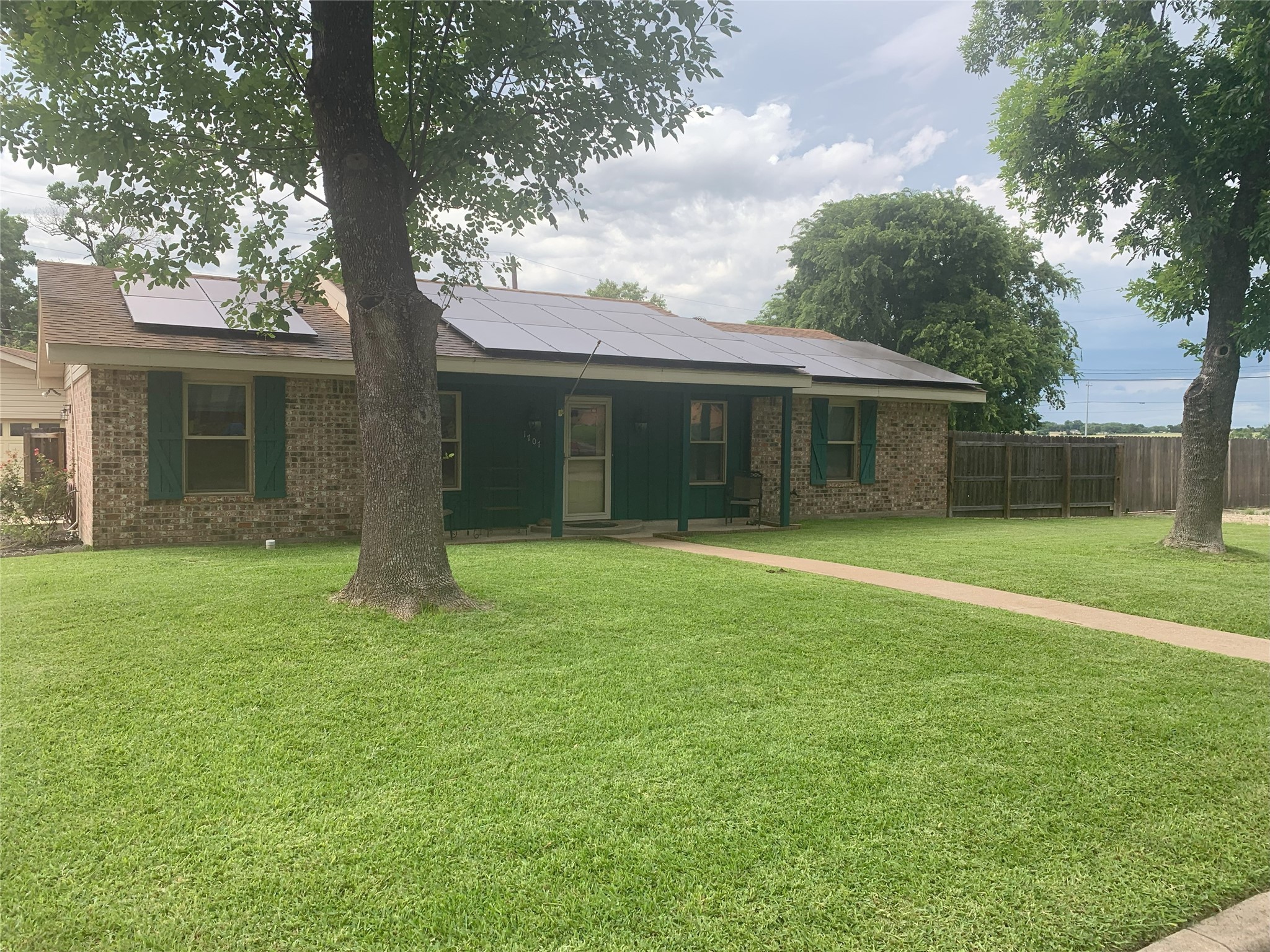 1707 Shawnee Street Property Photo 1