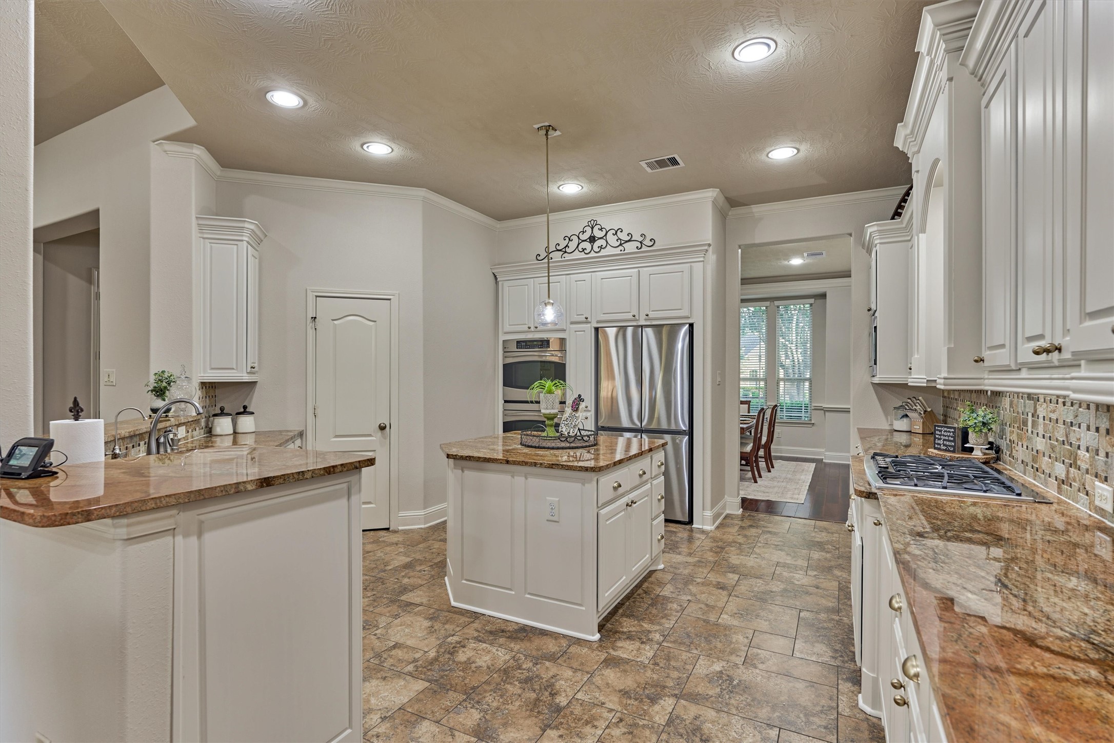 21322 Refuge Creek Drive Property Photo 8