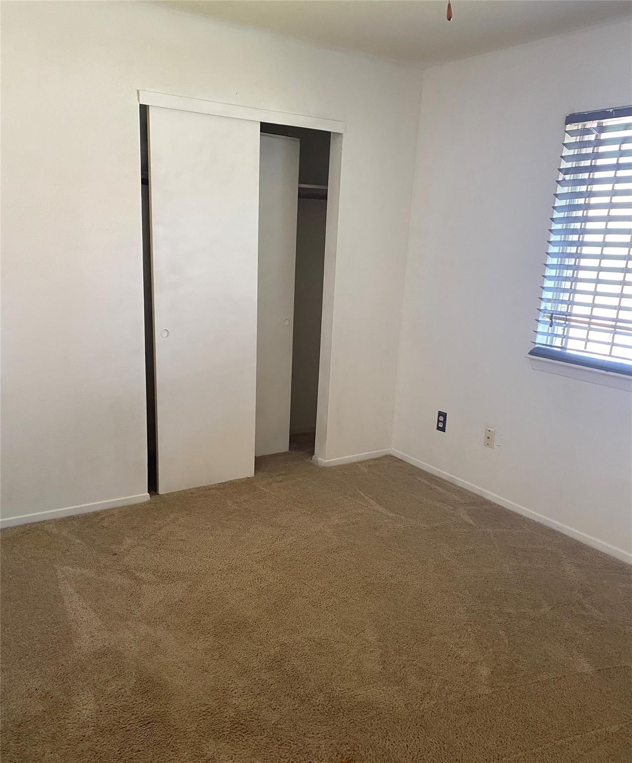 7422 Gatebriar Court Property Photo 6