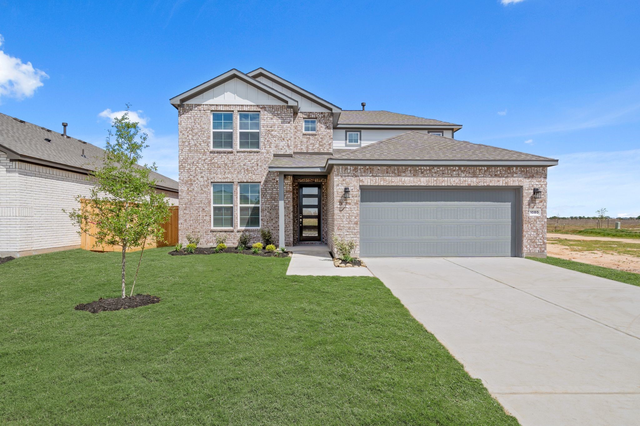1080 Sunlit Circle Property Photo 2