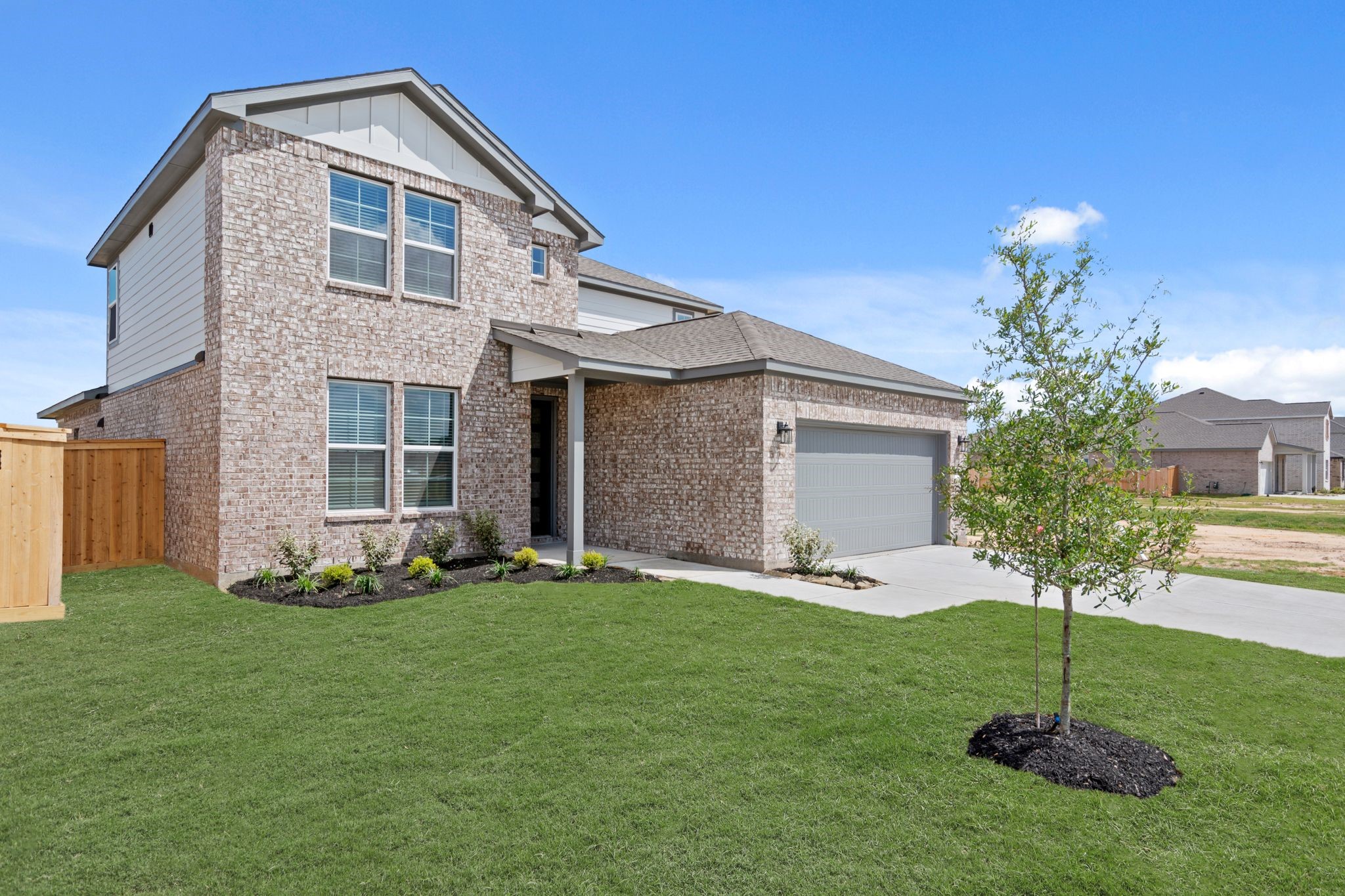 1080 Sunlit Circle Property Photo 3