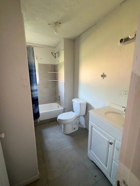 810 W North Street Property Photo 11