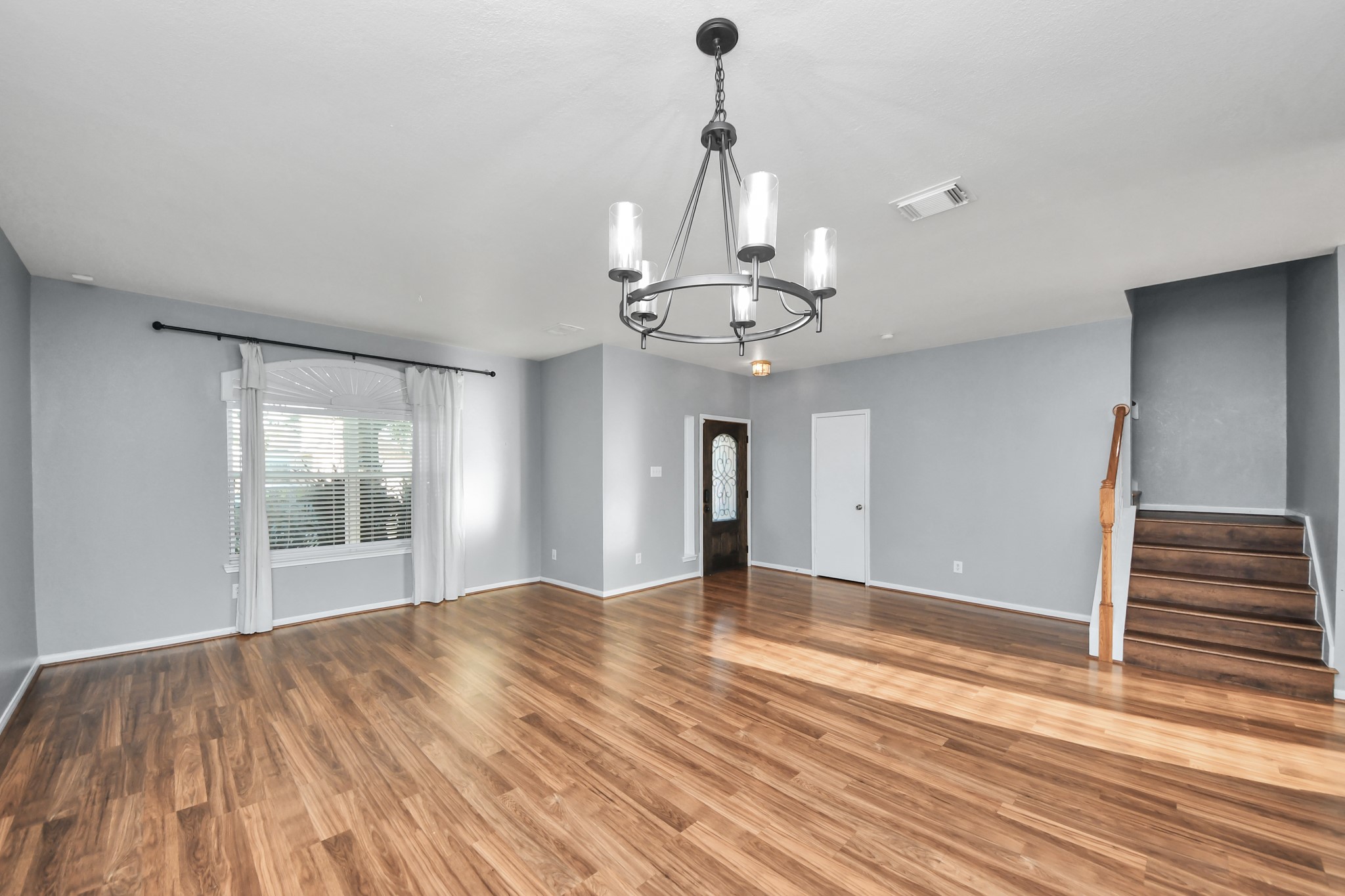 16319 Autumn Leigh Drive Property Photo 10