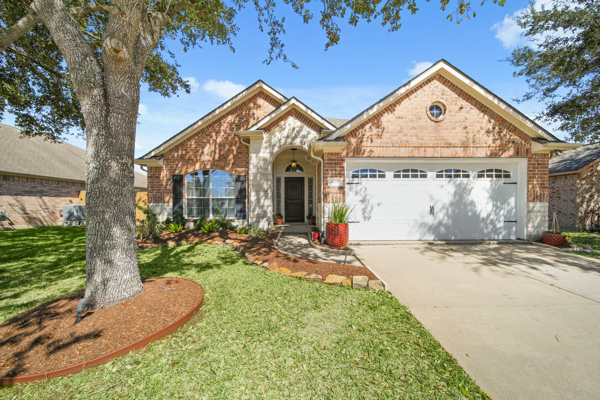 4605 Cedar Hill Drive Property Photo