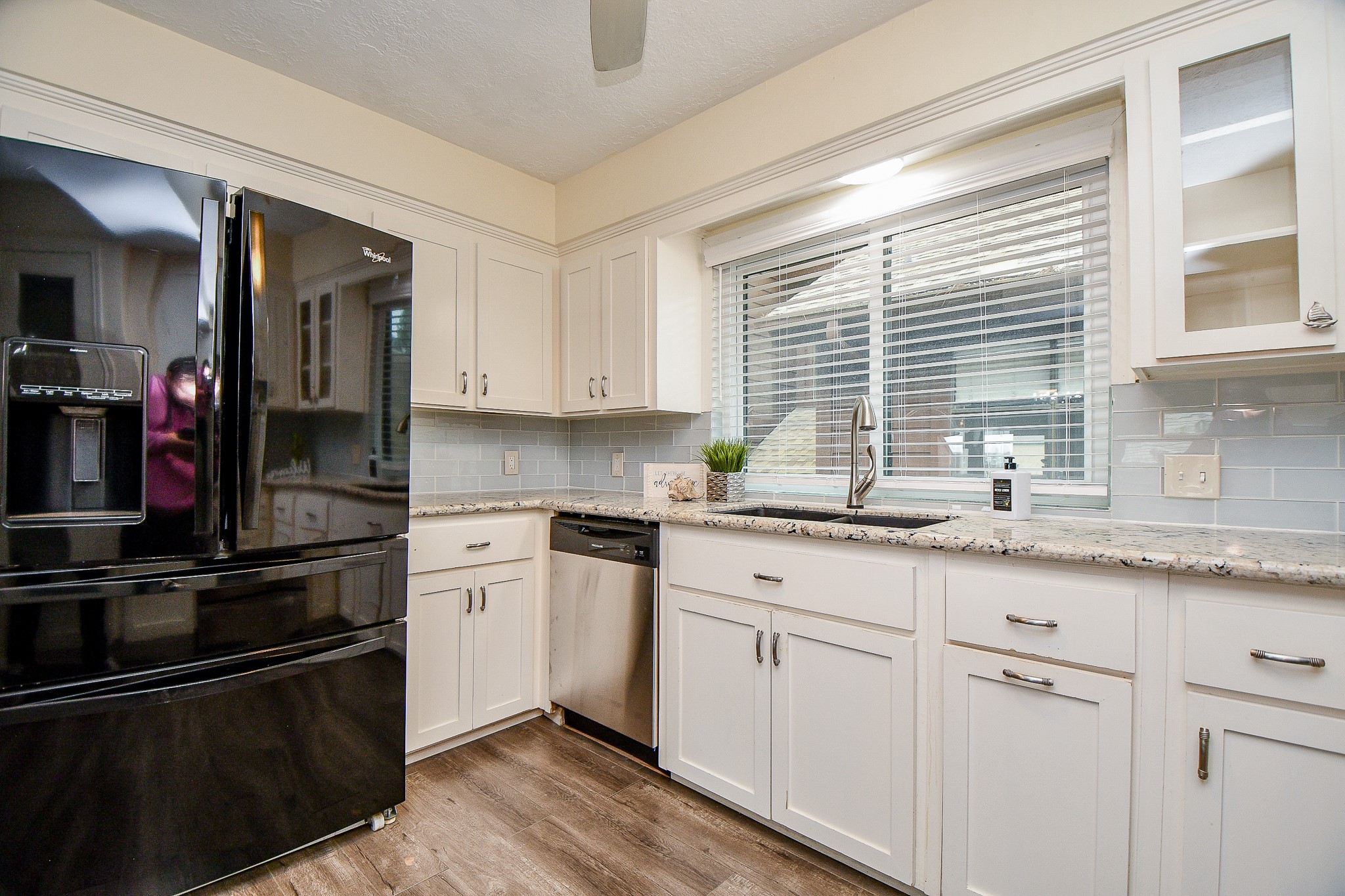 653 Davis Road Property Photo 13