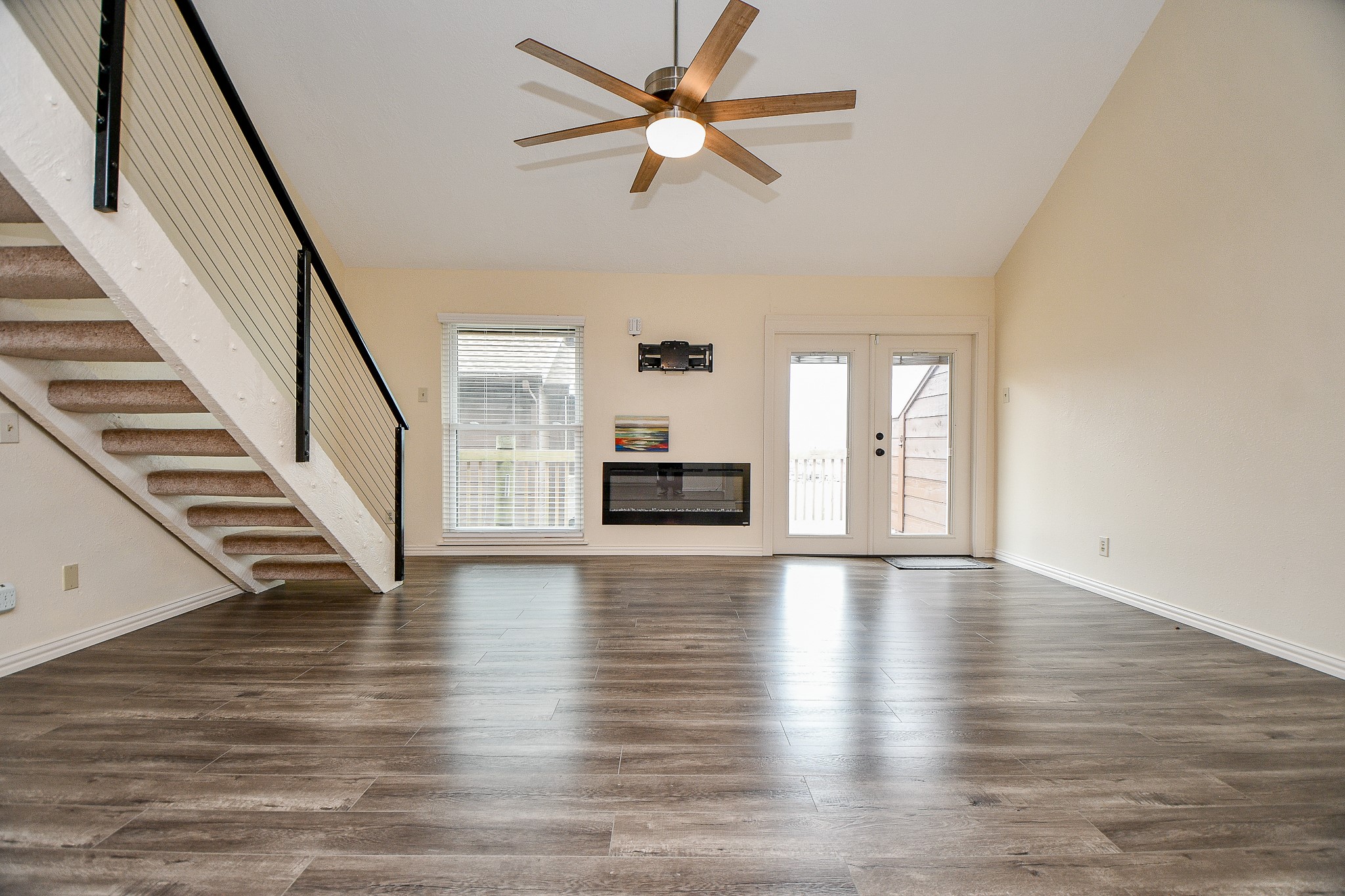 653 Davis Road Property Photo 15