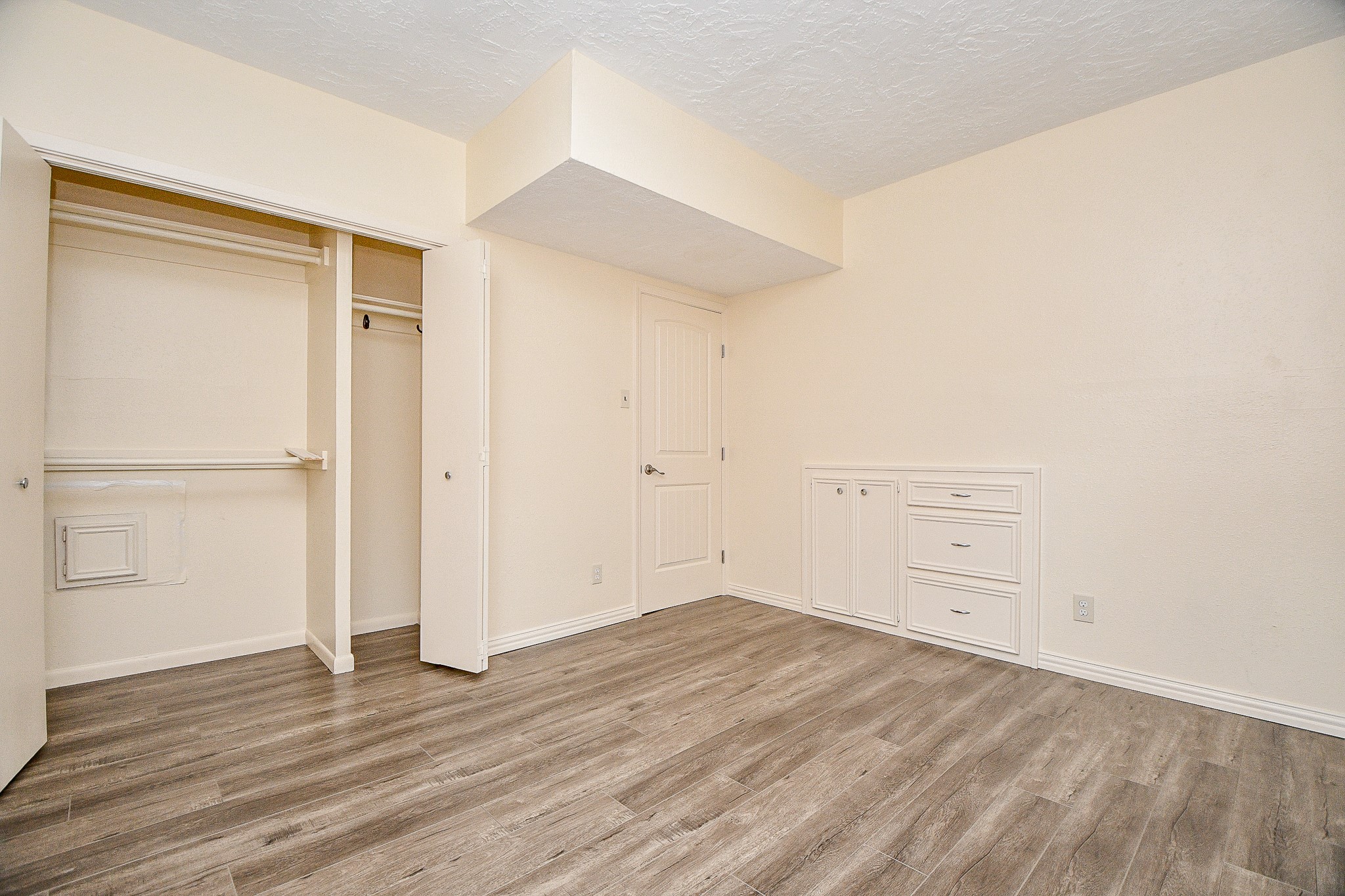 653 Davis Road Property Photo 20